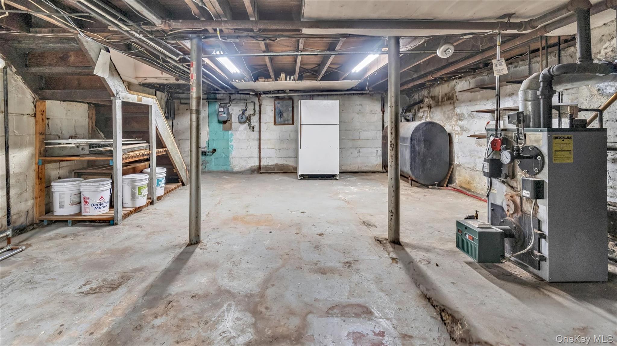 3 Walnut Place, Great Neck, NY 11021