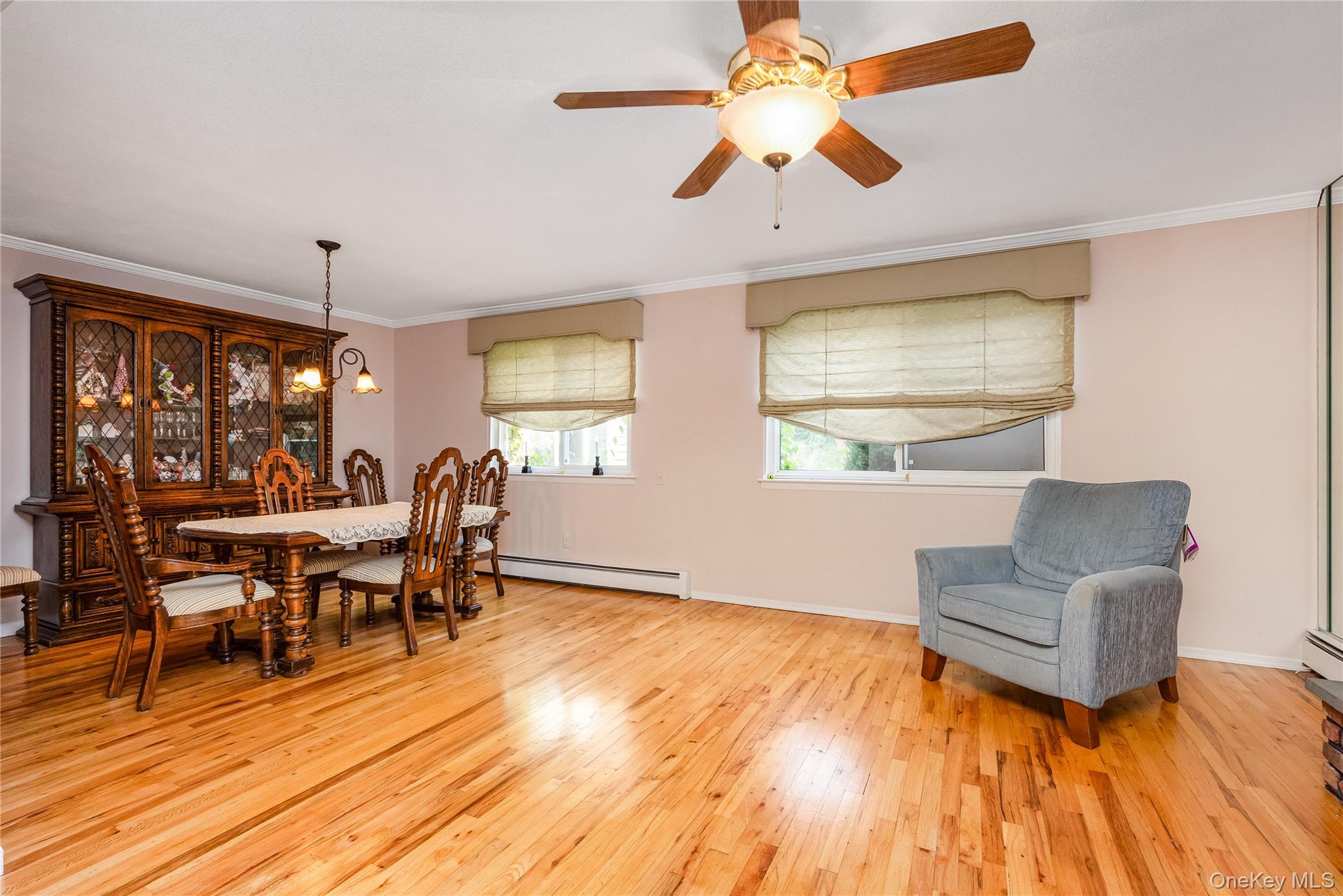 1340 Spur Drive S, Islip, NY 11751