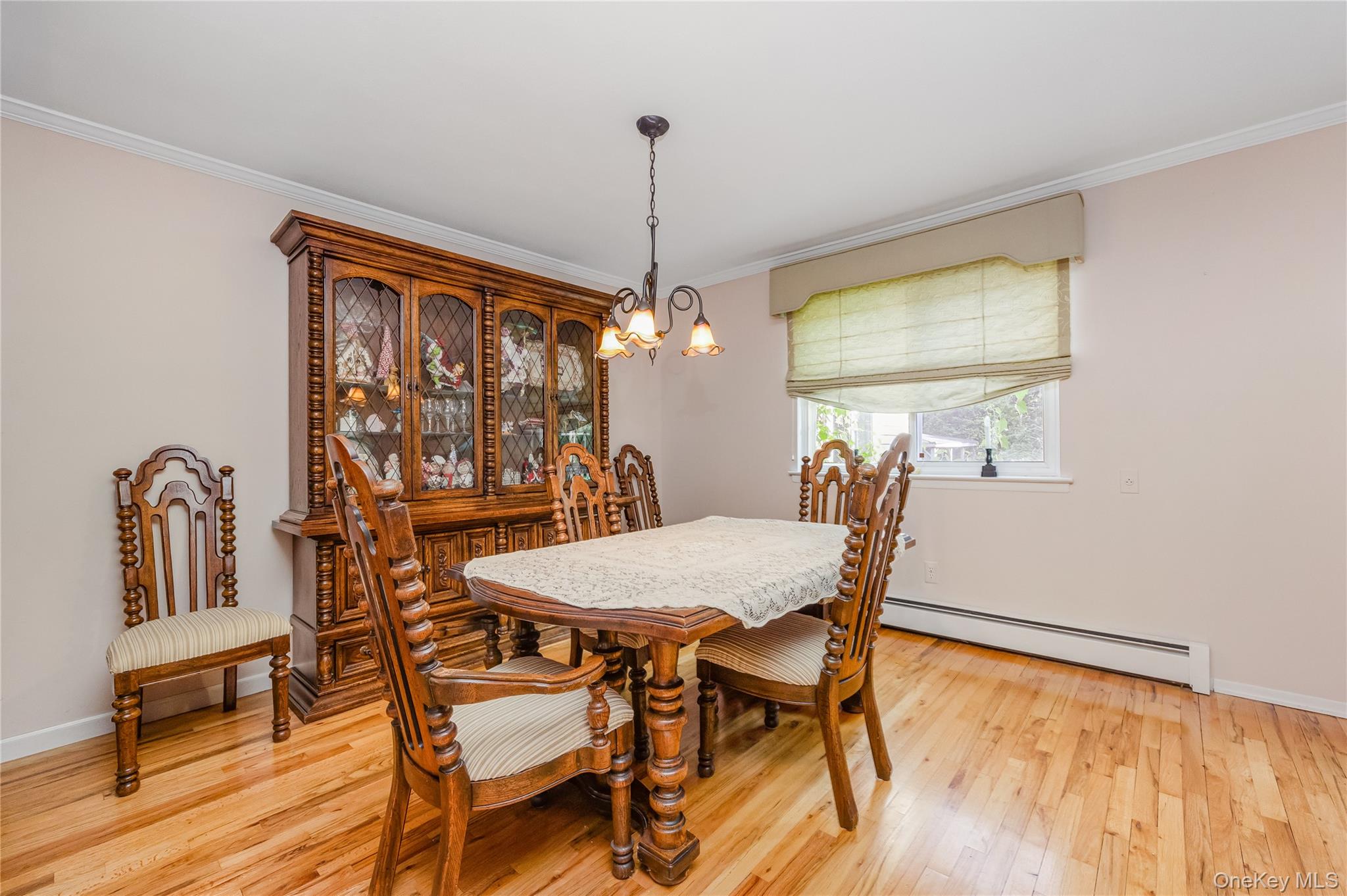 1340 Spur Drive S, Islip, NY 11751