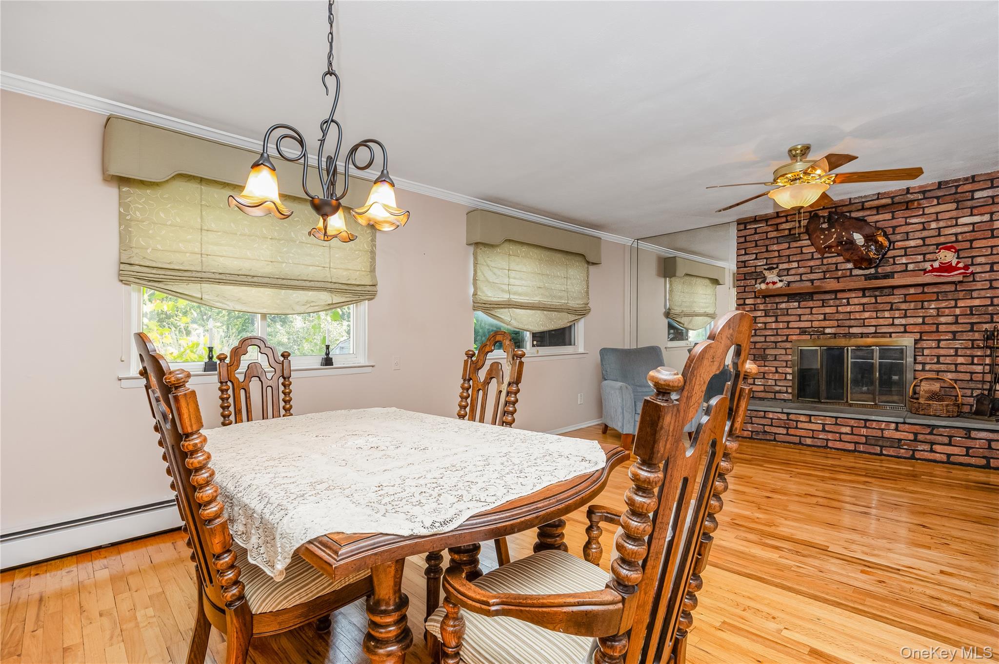 1340 Spur Drive S, Islip, NY 11751