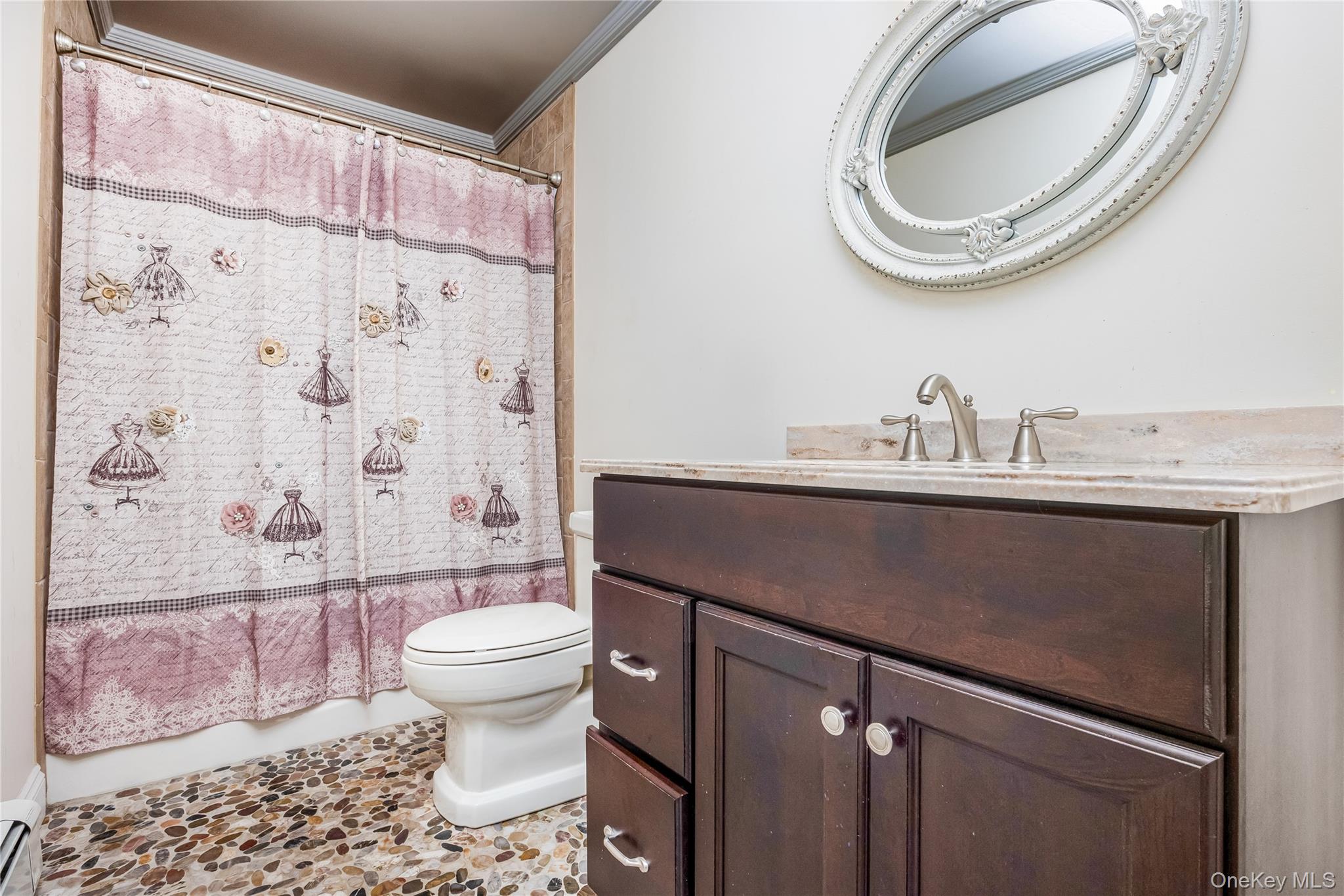 1340 Spur Drive S, Islip, NY 11751