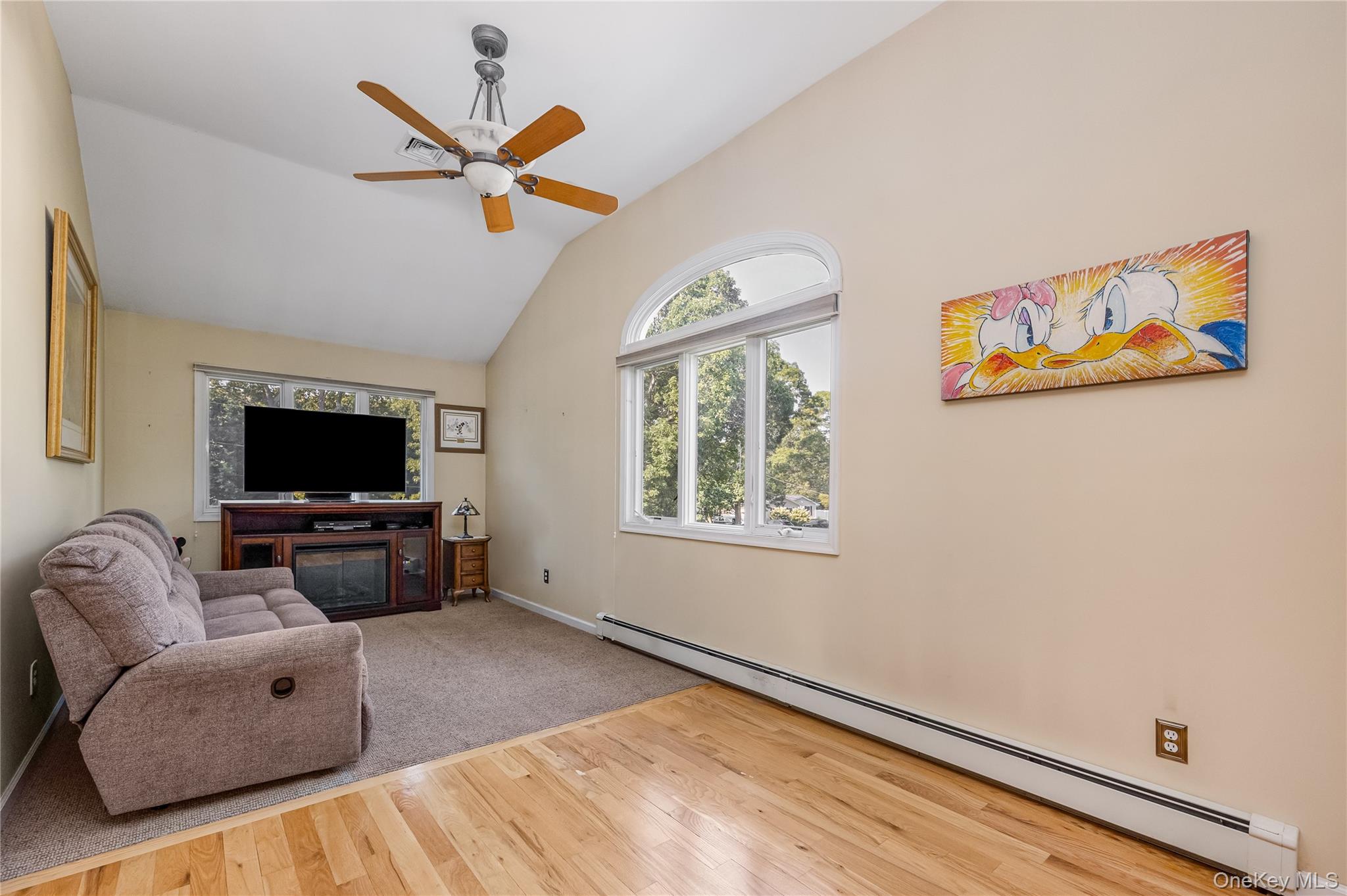 1340 Spur Drive S, Islip, NY 11751