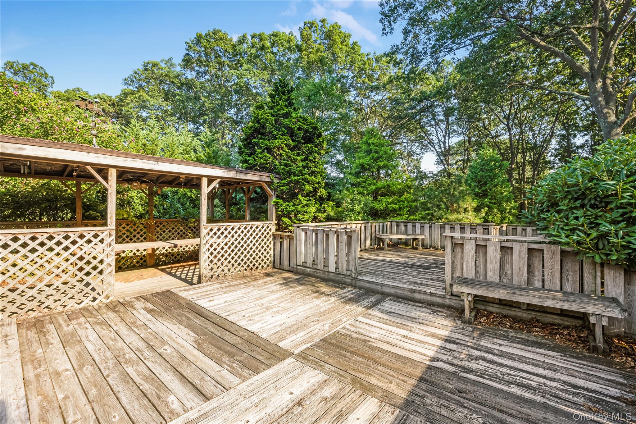 1340 Spur Drive S, Islip, NY 11751