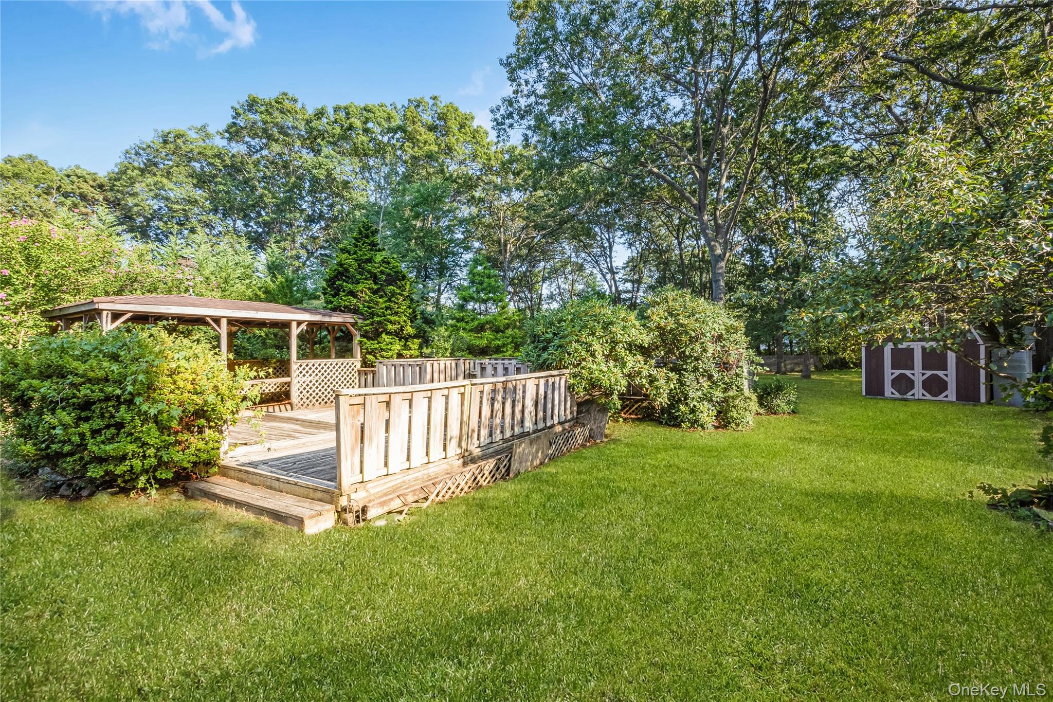 1340 Spur Drive S, Islip, NY 11751