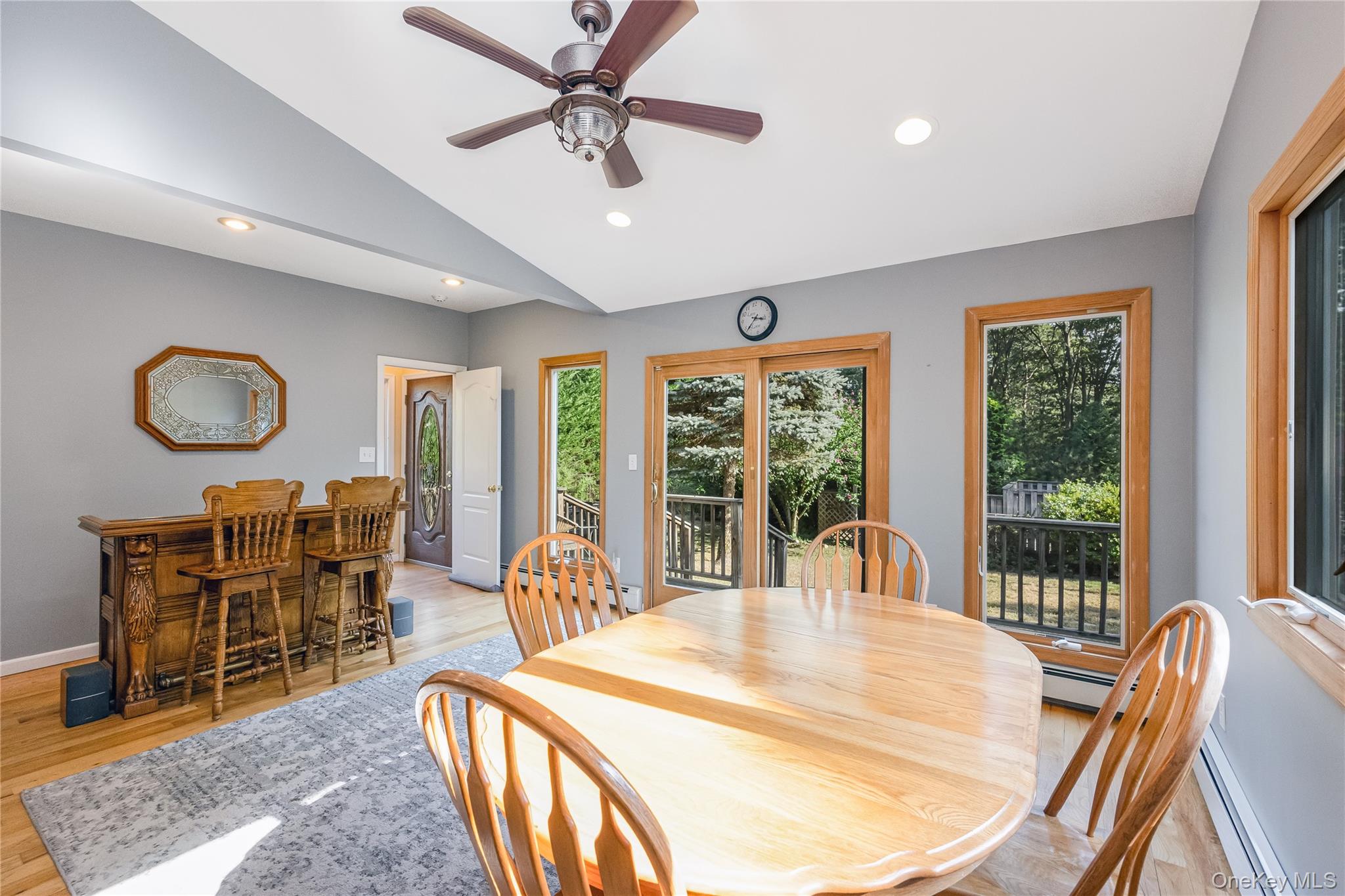 1340 Spur Drive S, Islip, NY 11751