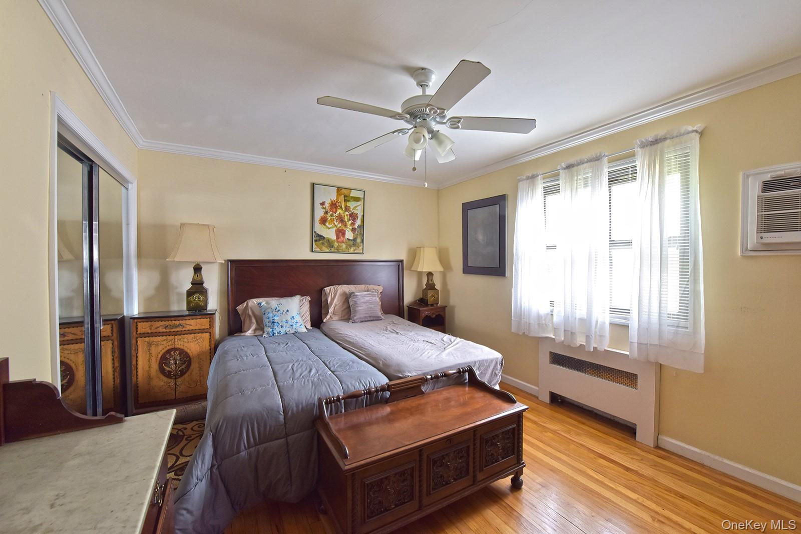 5766 246th Crescent # F8, Douglaston, NY 11362