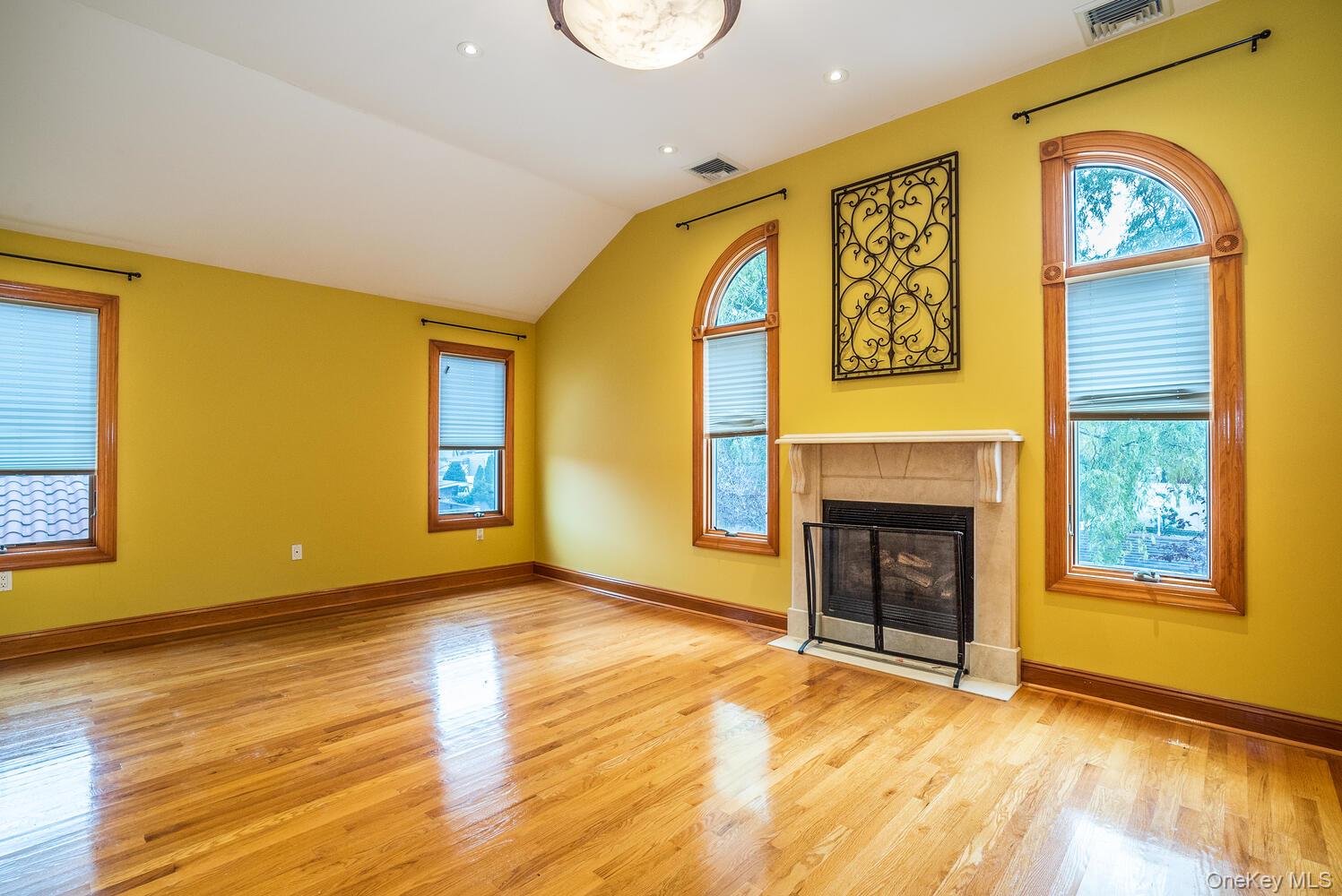 141-16 11th Avenue, Malba, NY 11357