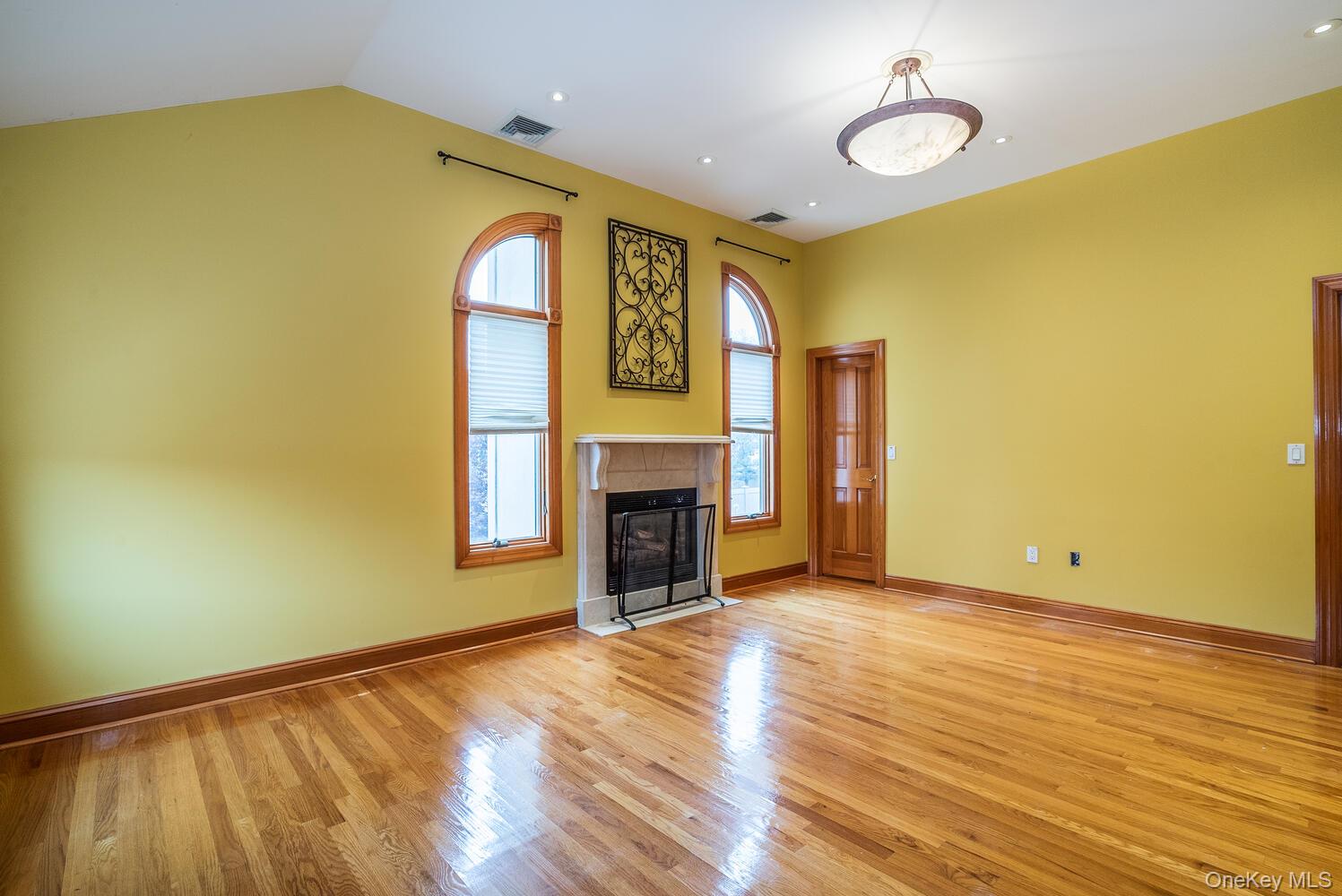 141-16 11th Avenue, Malba, NY 11357