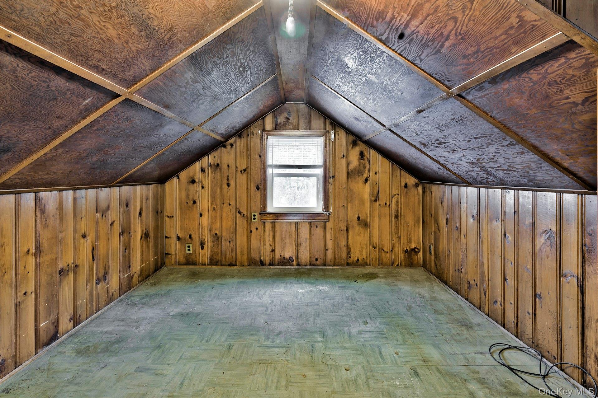 86 N Bayview Avenue, Freeport, NY 11520