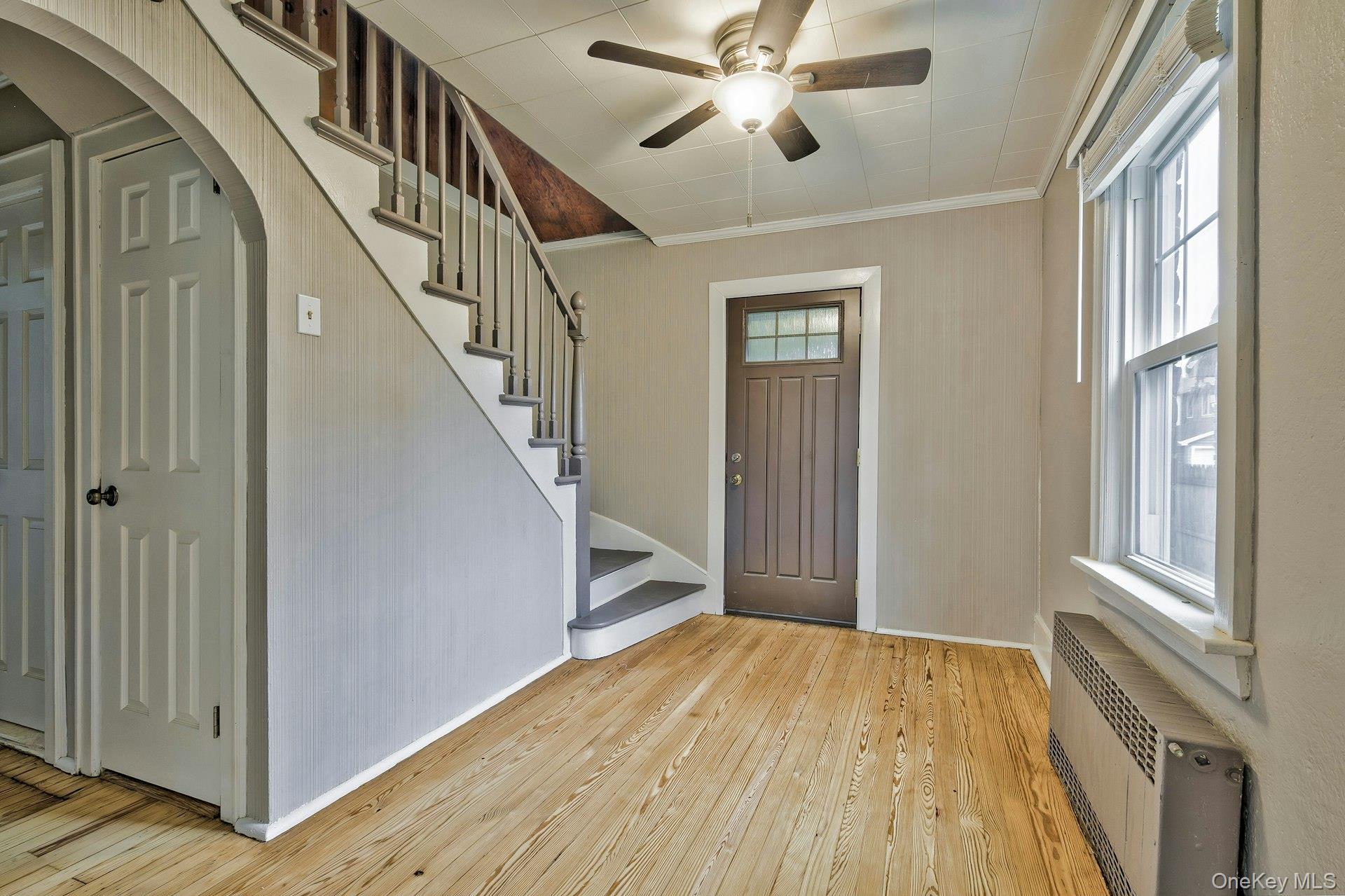 86 N Bayview Avenue, Freeport, NY 11520