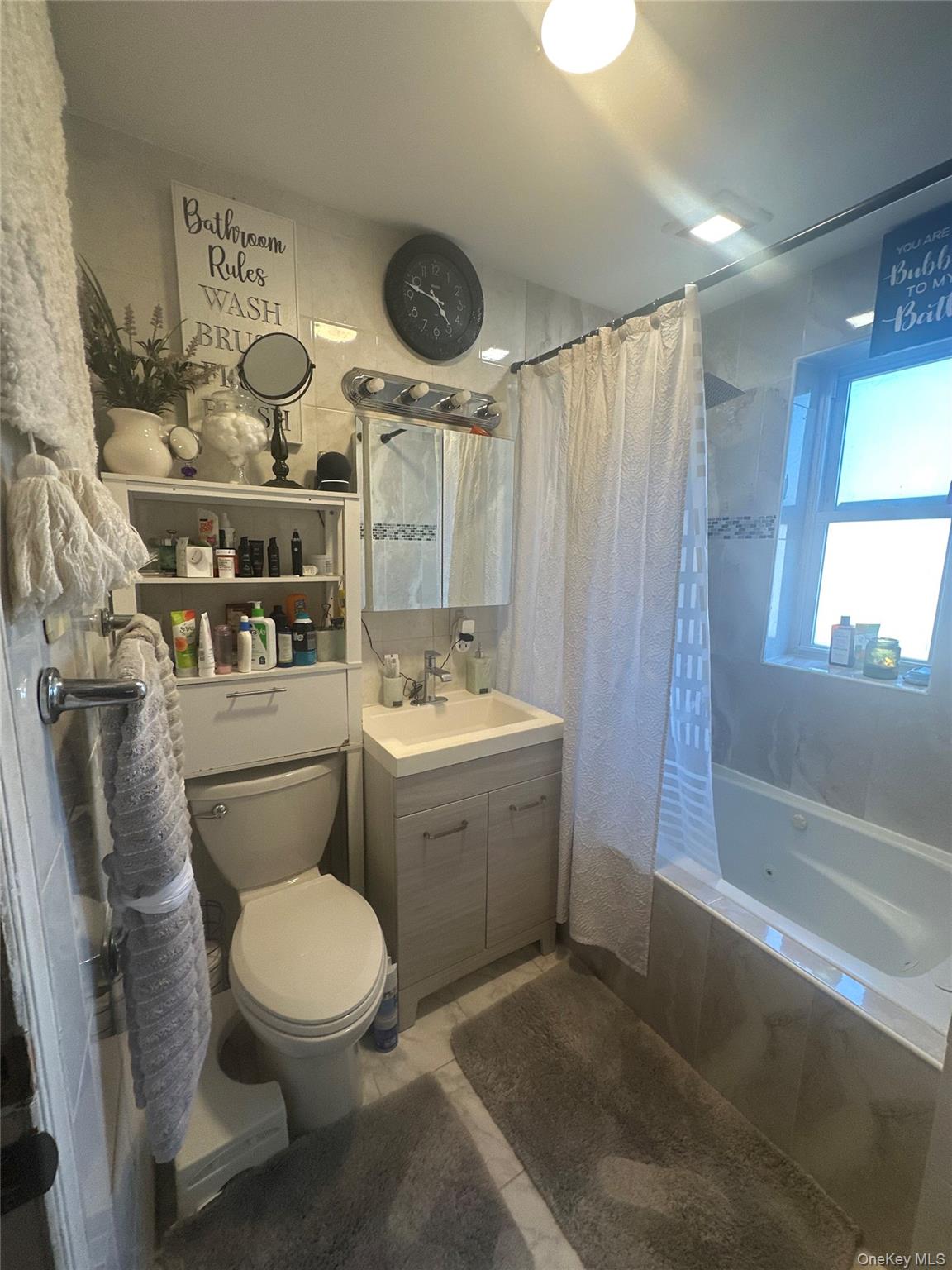 115-69 203 Street, Saint Albans, NY 11412