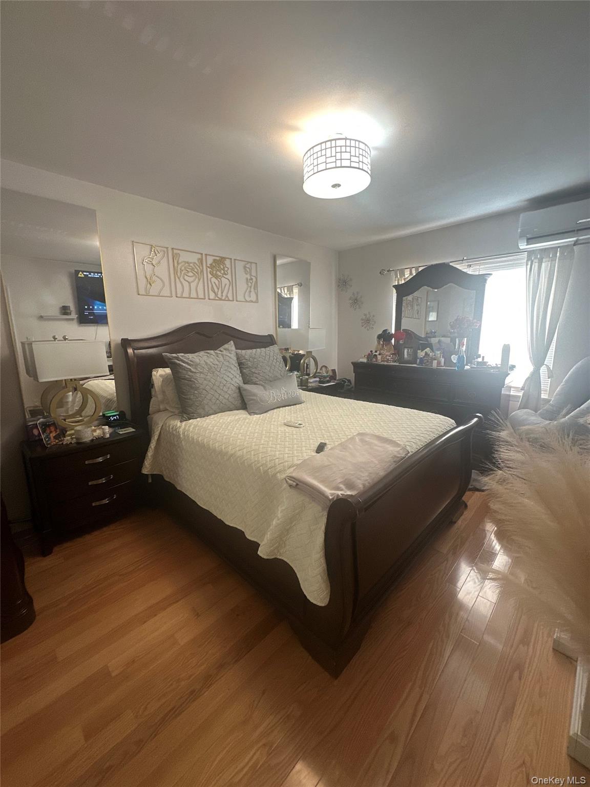 115-69 203 Street, Saint Albans, NY 11412