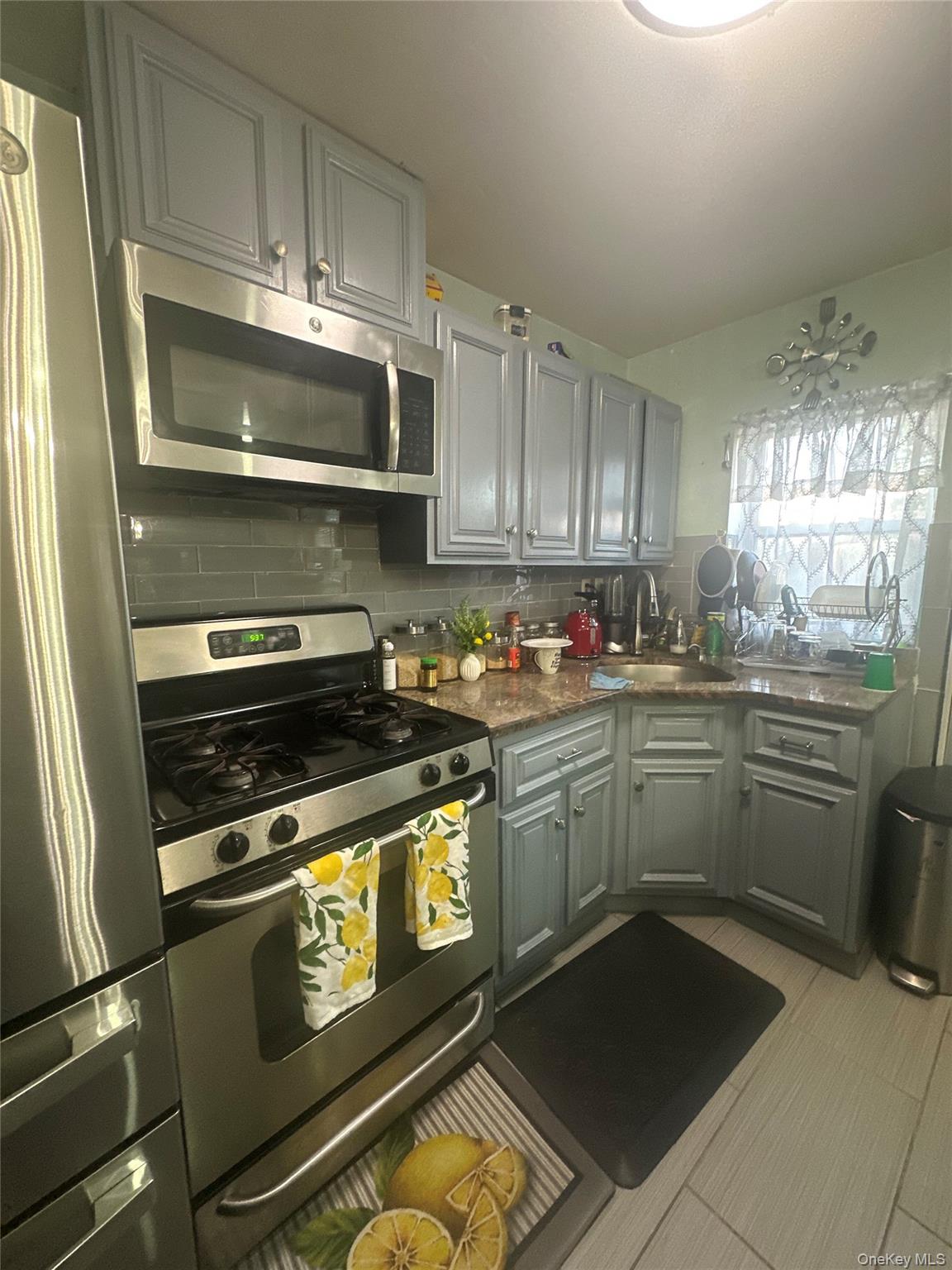 115-69 203 Street, Saint Albans, NY 11412