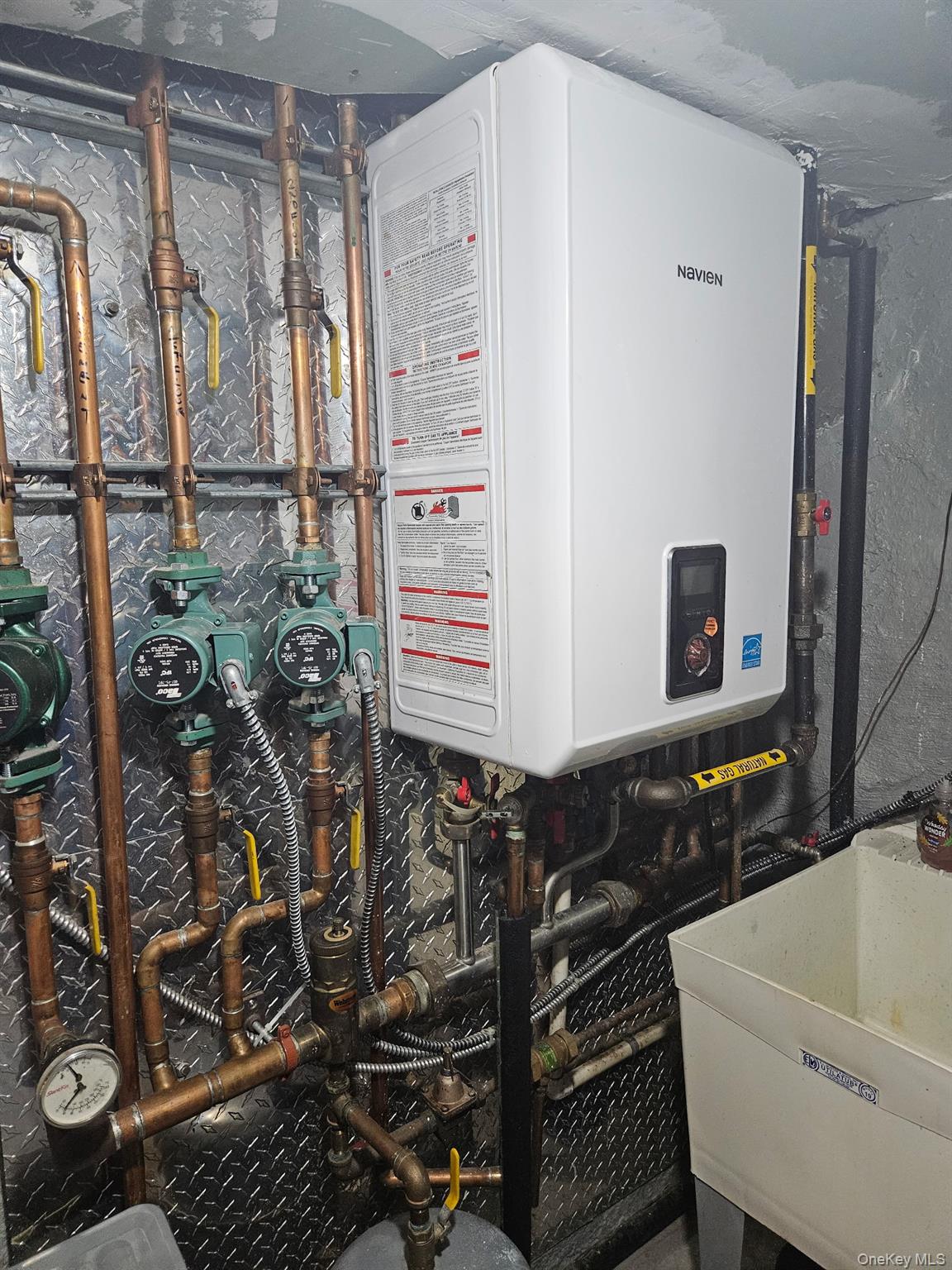 115-69 203 Street, Saint Albans, NY 11412