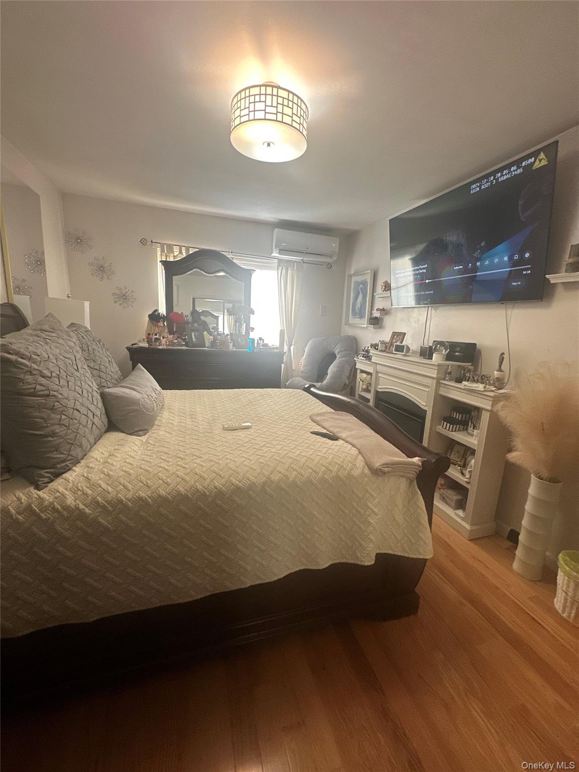 115-69 203 Street, Saint Albans, NY 11412