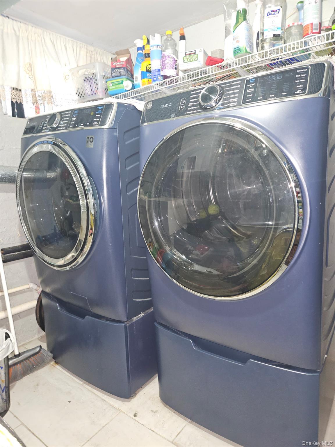 115-69 203 Street, Saint Albans, NY 11412