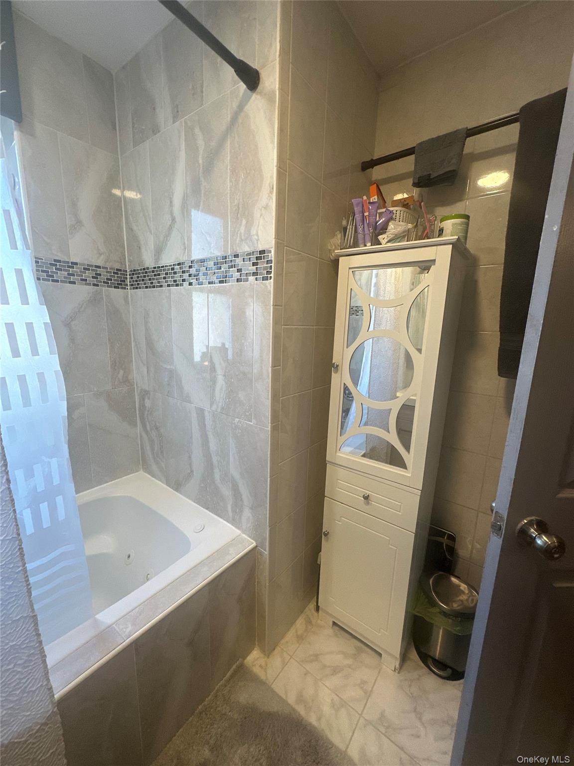 115-69 203 Street, Saint Albans, NY 11412