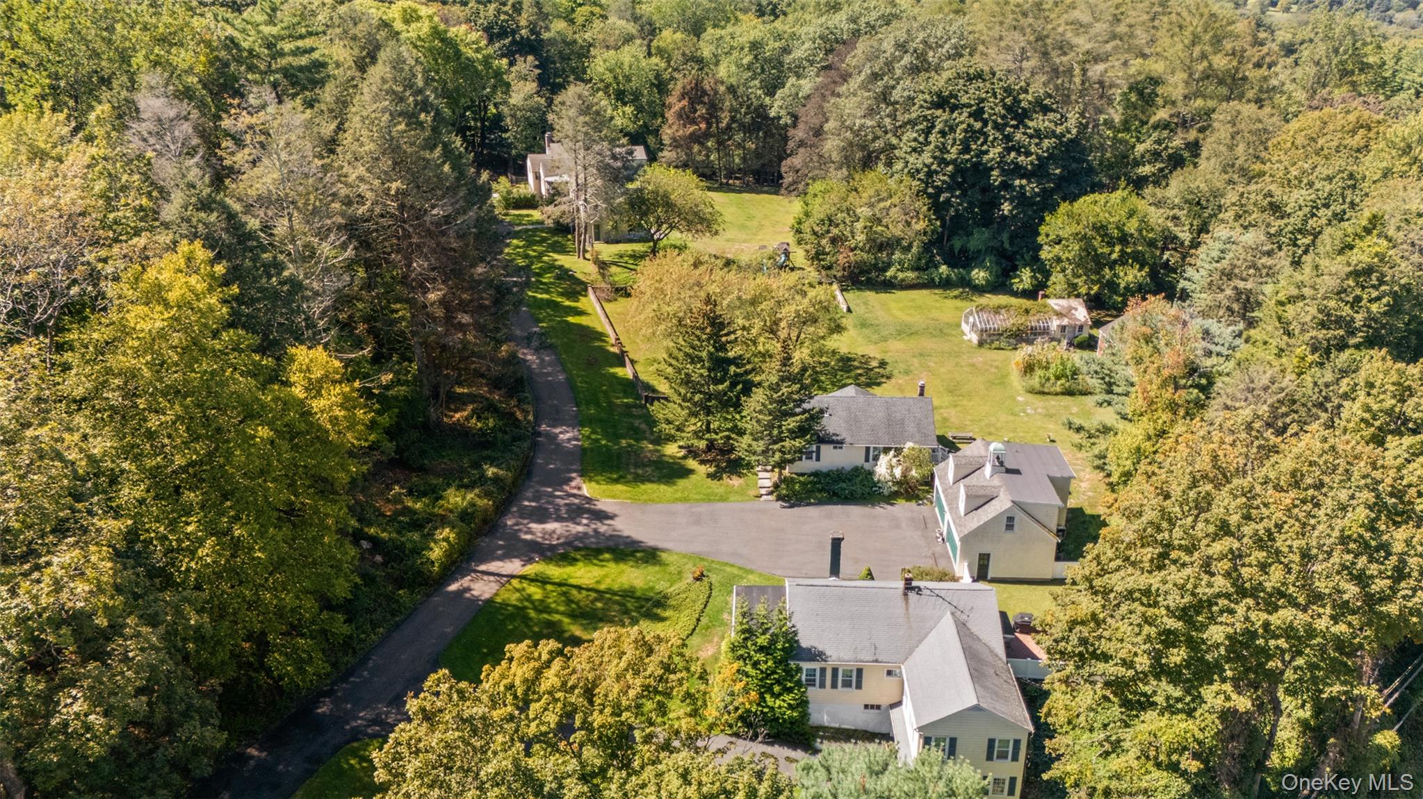 9 Oregon Road, Bedford Corners, NY 10549