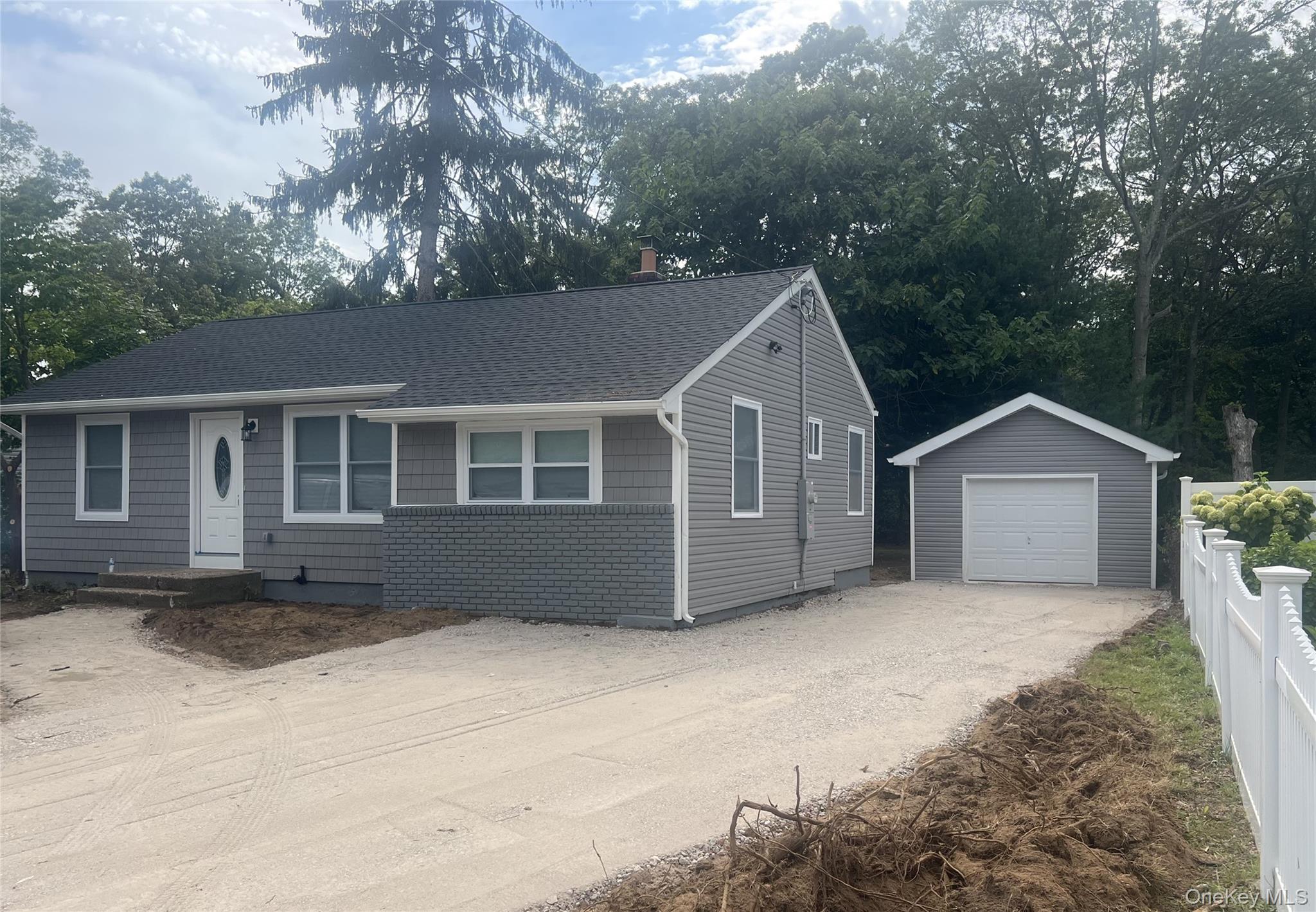 1140 Udall Road, Bay Shore, NY 11706
