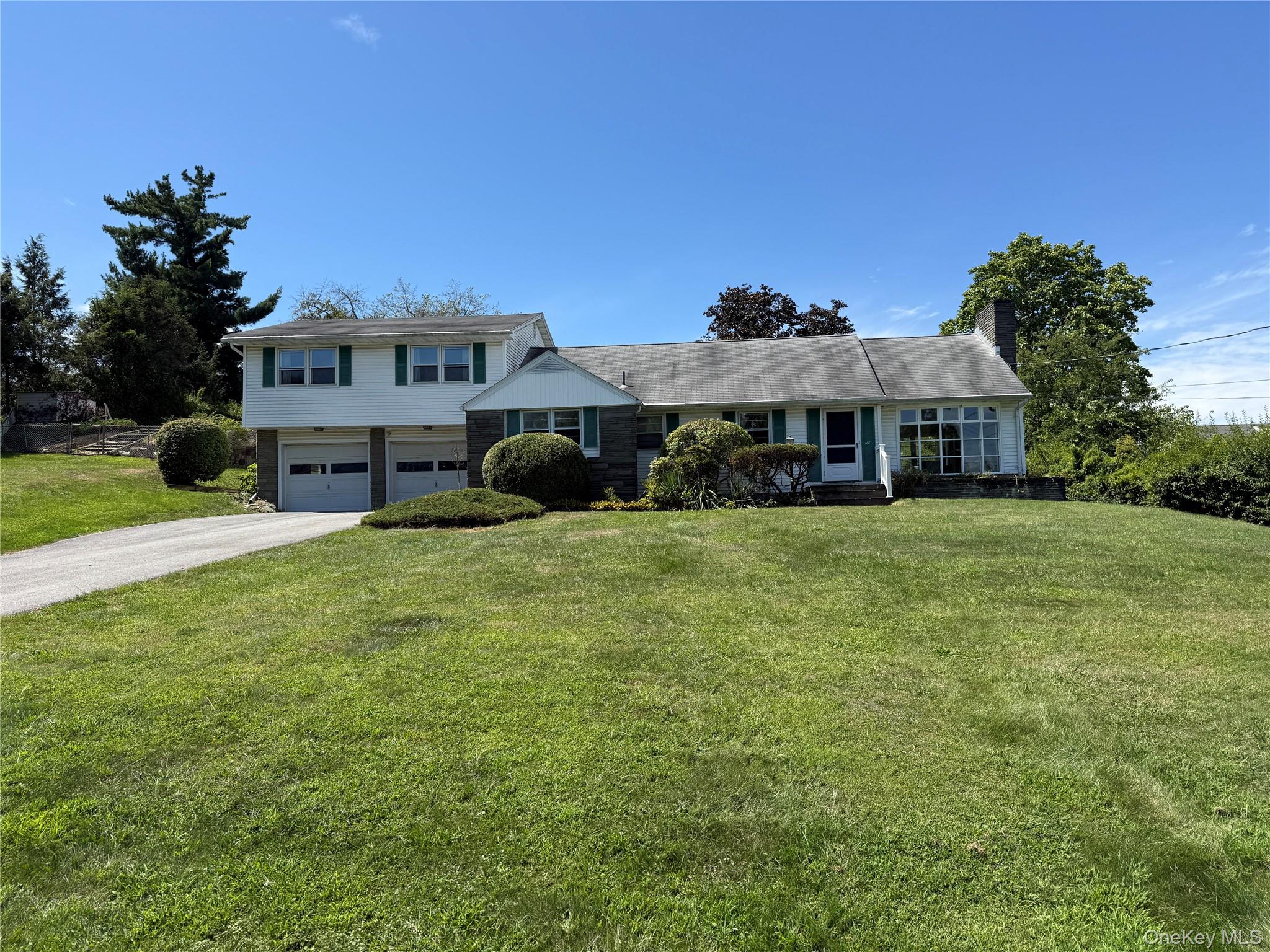 20 McIntosh Drive, Poughkeepsie, NY 12603