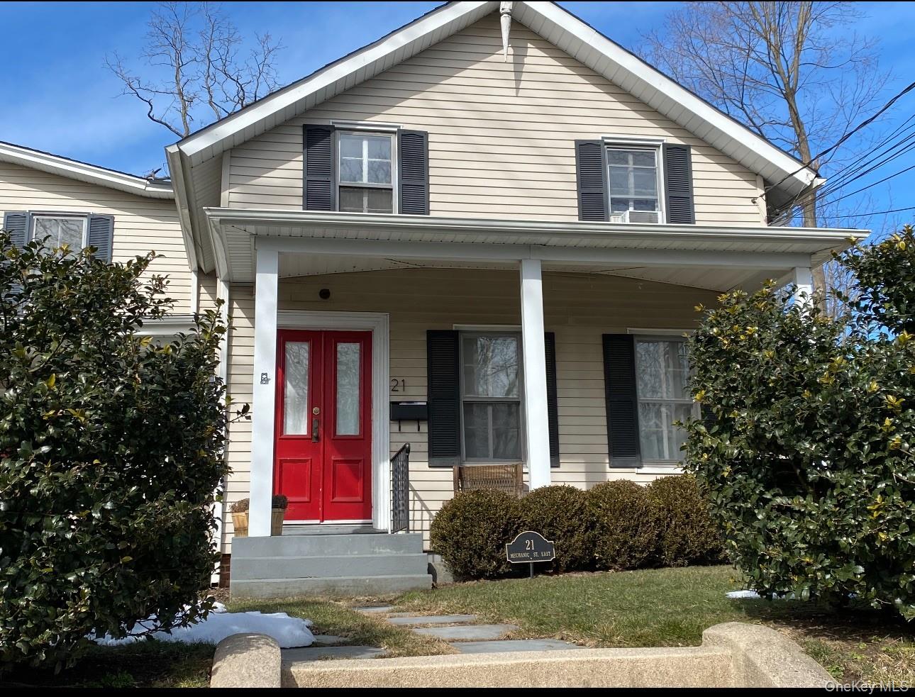 21 Mechanic St. # Apt E, Huntington, NY 11743