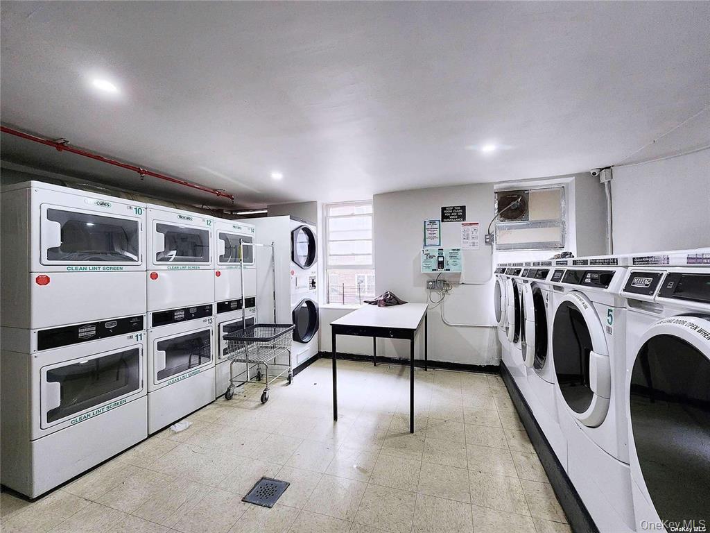 8605 60th Road # 3F, Elmhurst, NY 11373