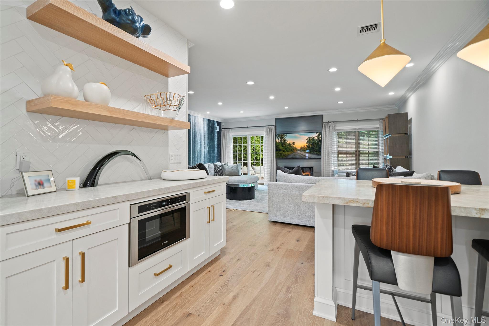 23 The Preserve, Woodbury, NY 11797