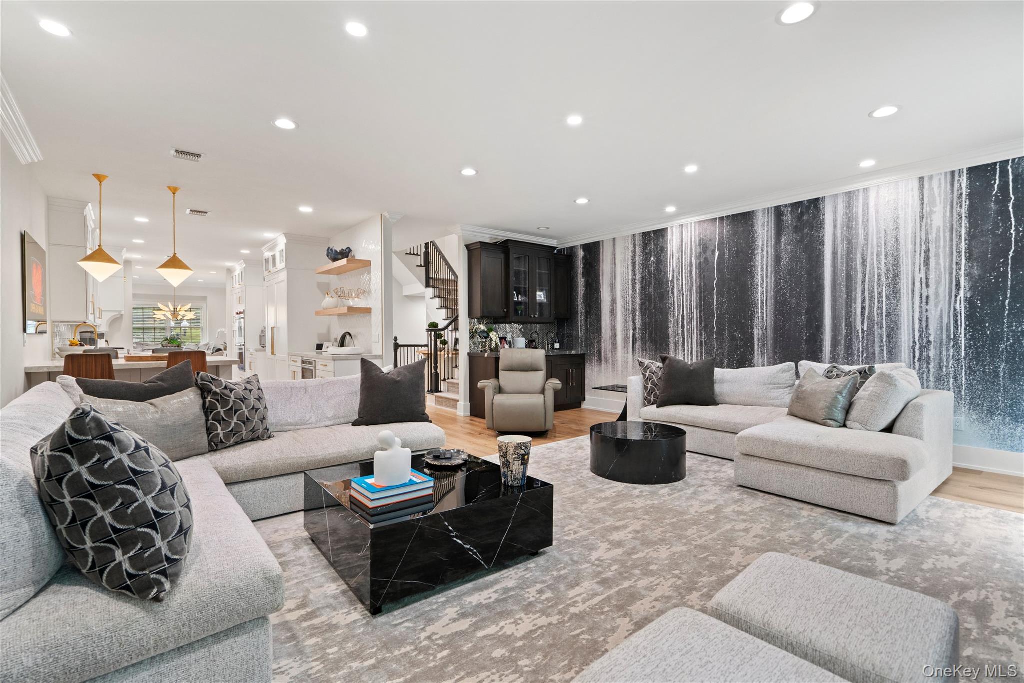 23 The Preserve, Woodbury, NY 11797