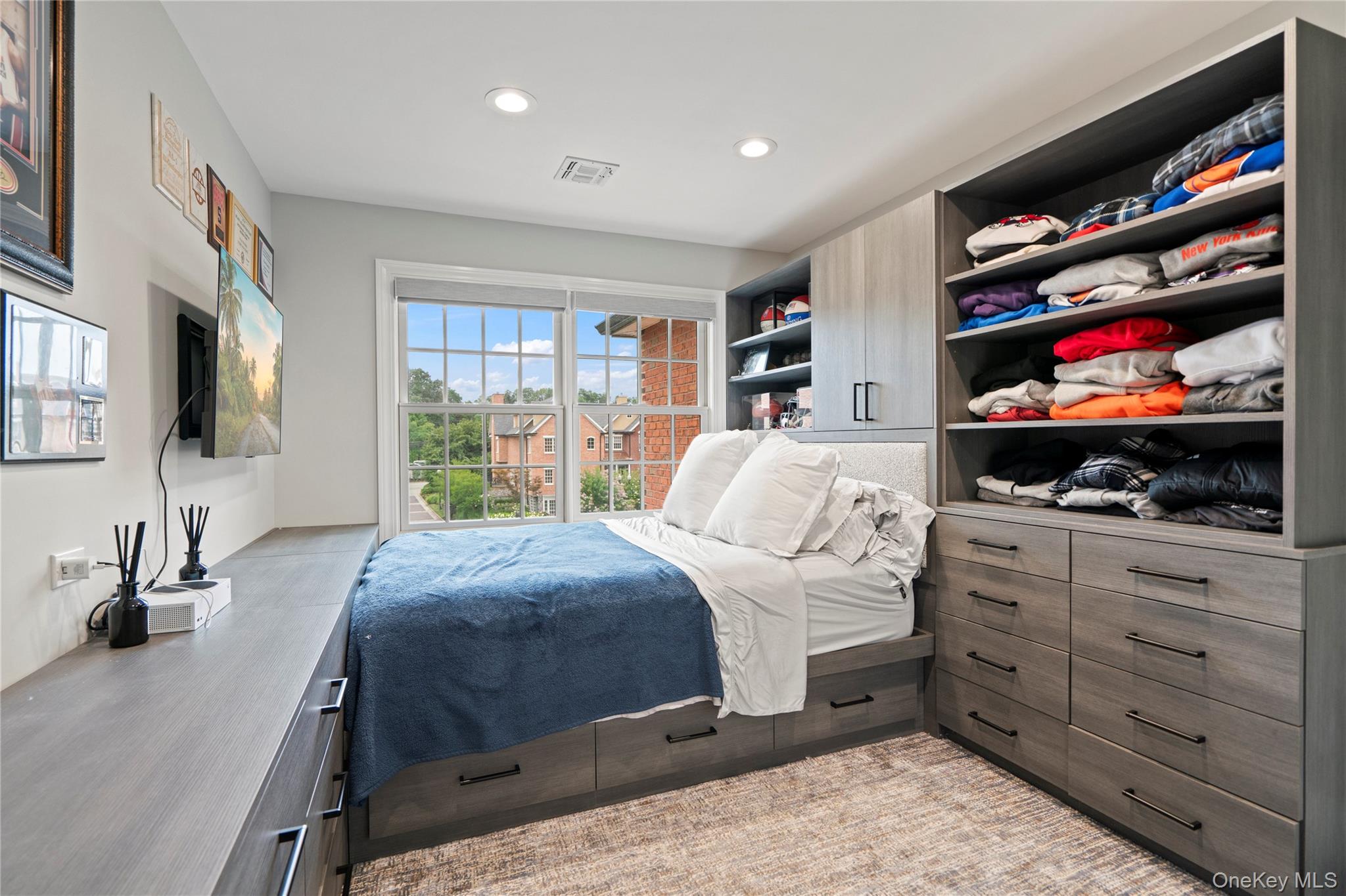 23 The Preserve, Woodbury, NY 11797