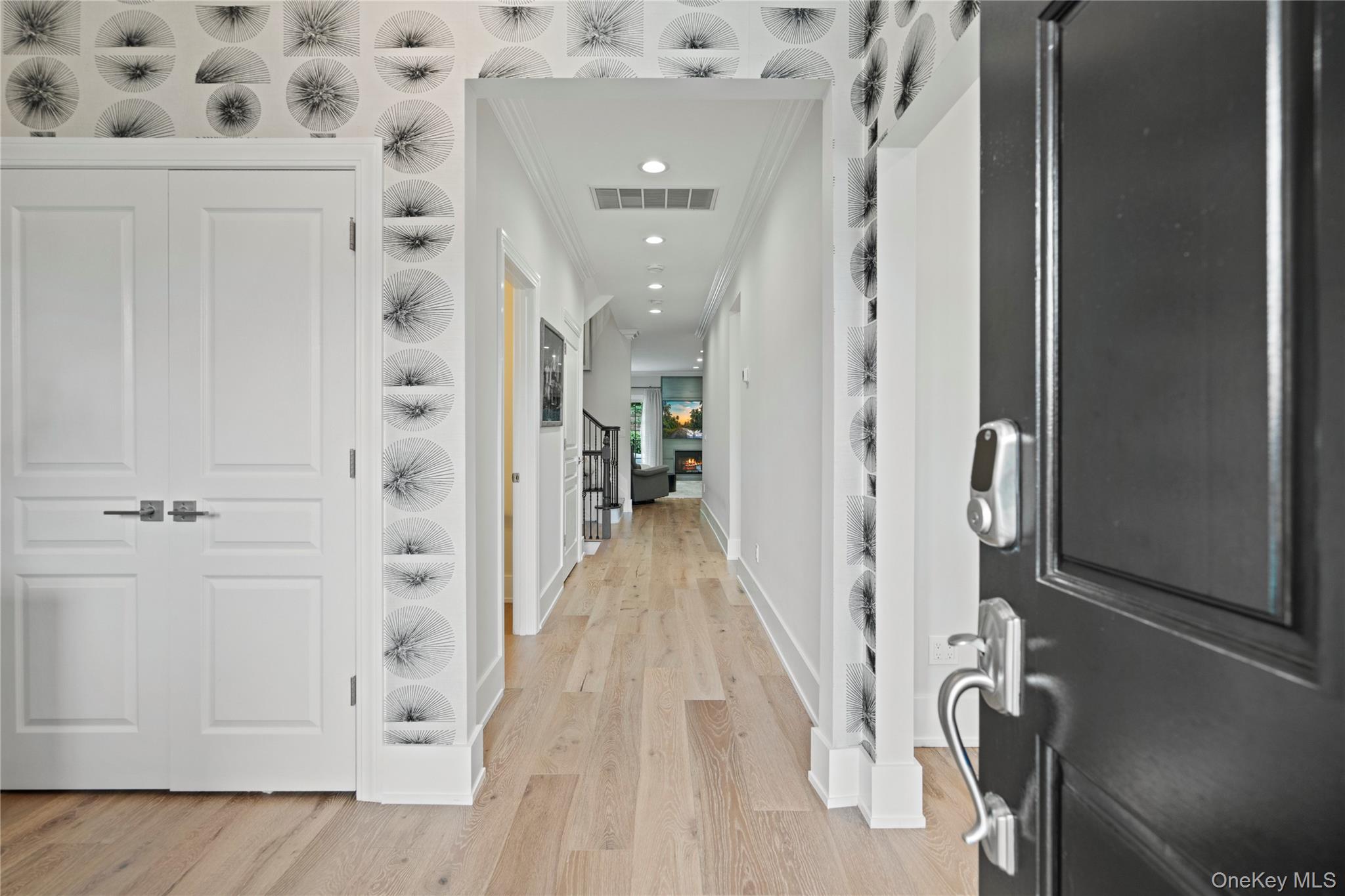 23 The Preserve, Woodbury, NY 11797