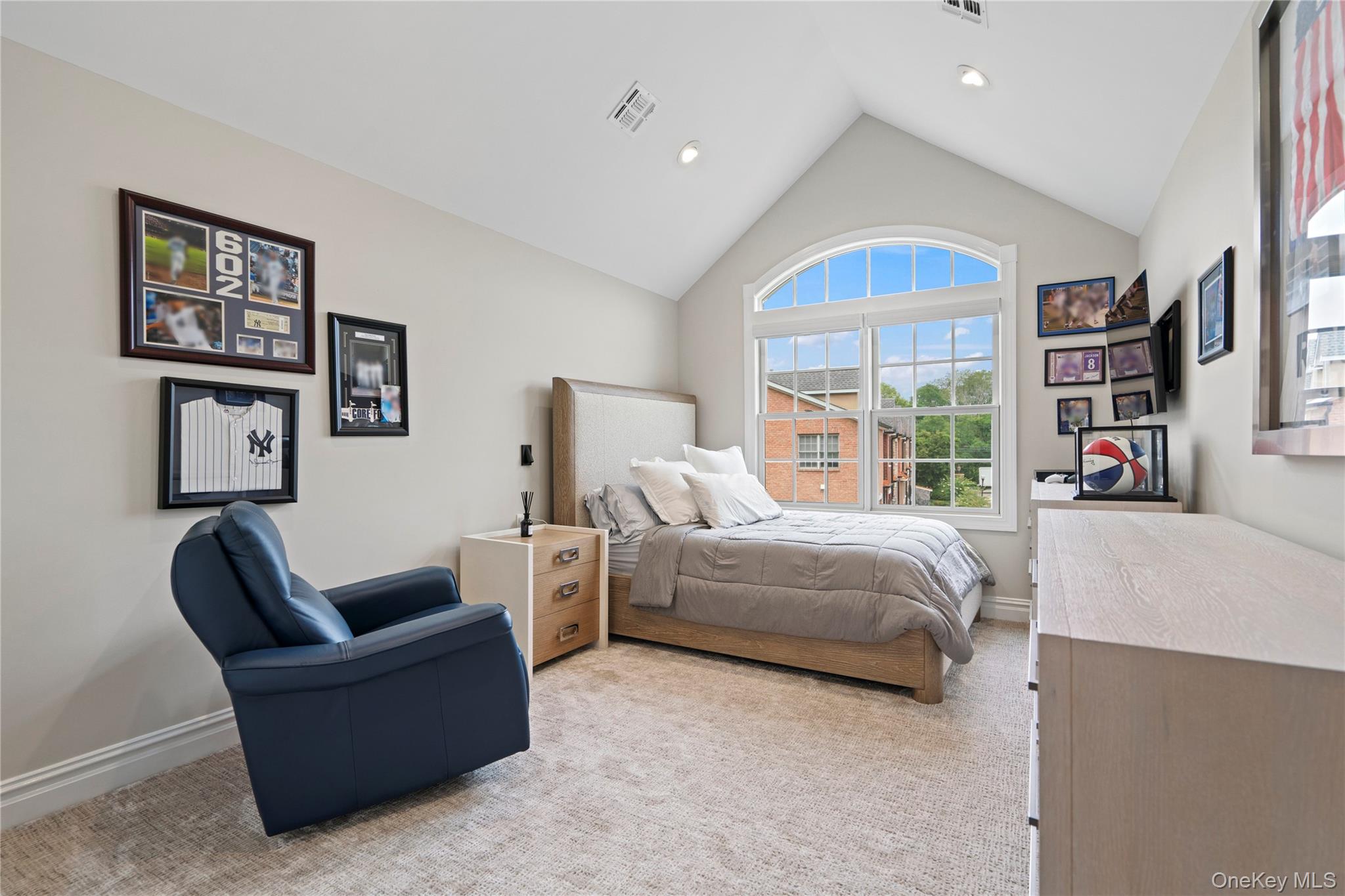 23 The Preserve, Woodbury, NY 11797