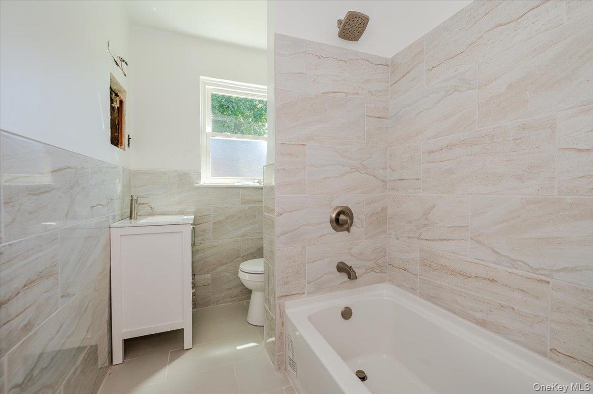 2456 Morgan Avenue, Bronx, NY 10469