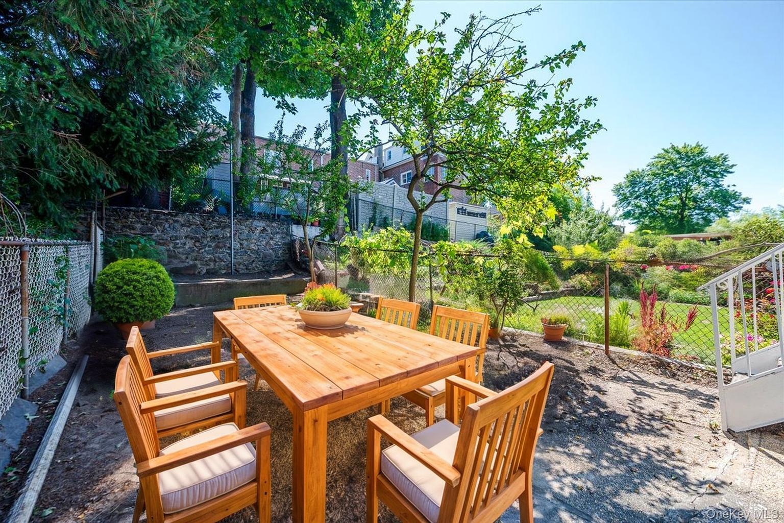 2456 Morgan Avenue, Bronx, NY 10469