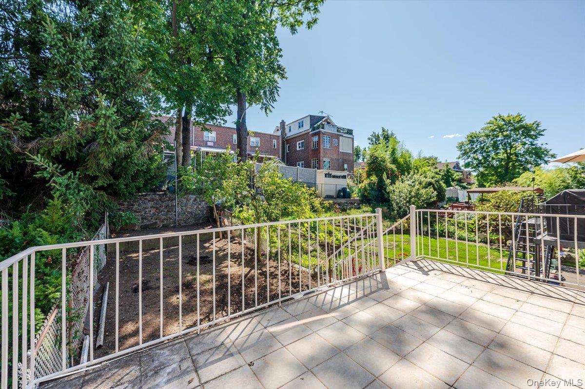 2456 Morgan Avenue, Bronx, NY 10469