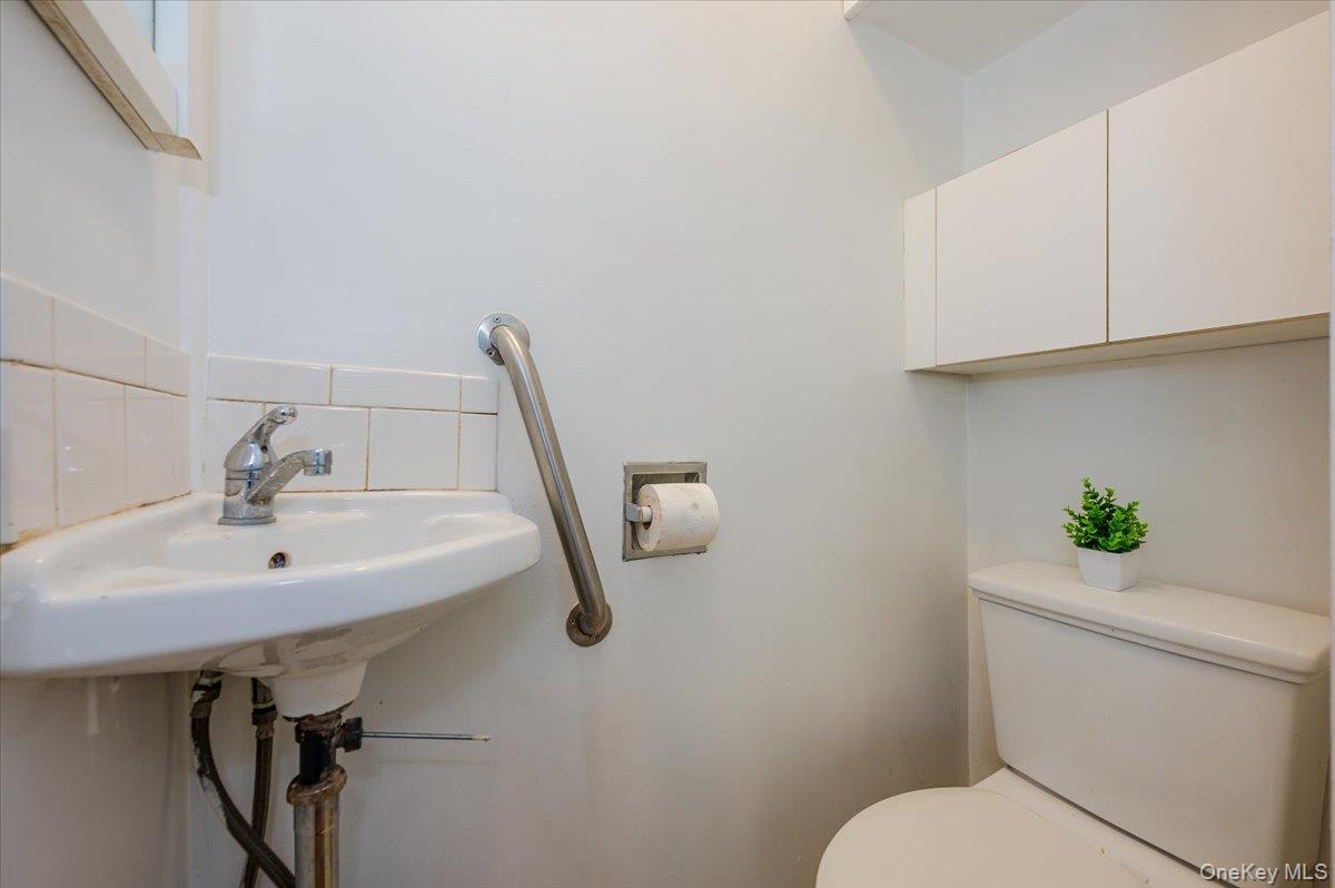 2456 Morgan Avenue, Bronx, NY 10469