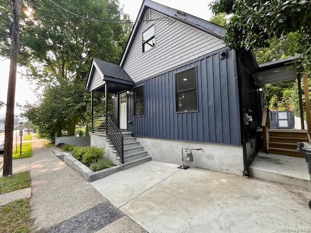 27 Verazzano Boulevard, Poughkeepsie, NY 12601
