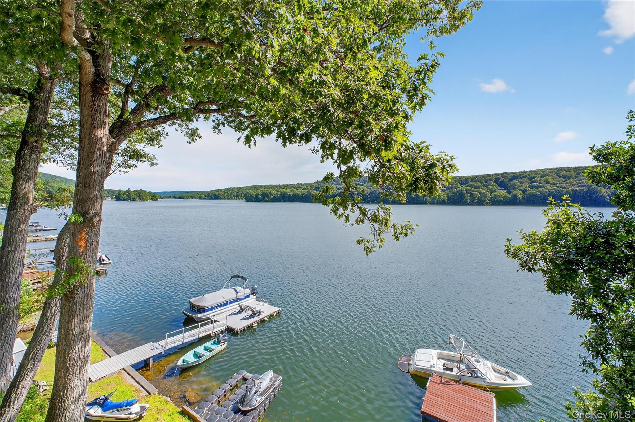 60 LAKEVIEW DR, Holmes, NY 12531