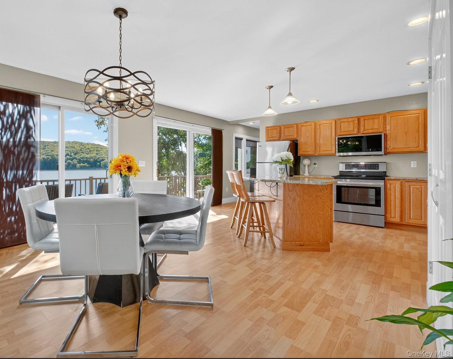 60 LAKEVIEW DR, Holmes, NY 12531