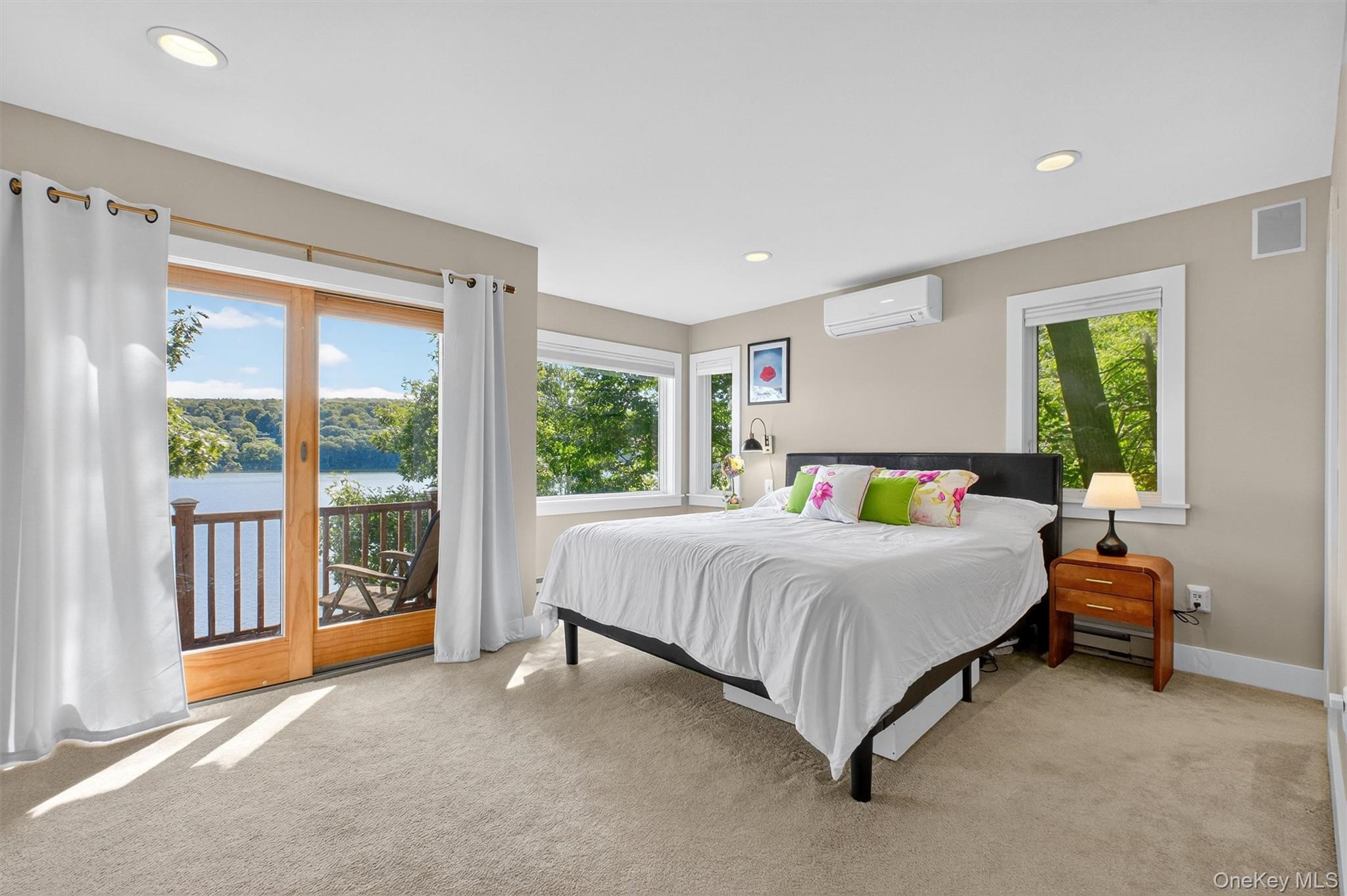 60 LAKEVIEW DR, Holmes, NY 12531