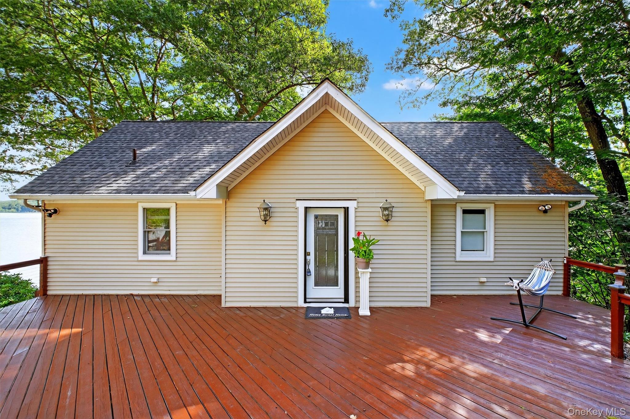 60 LAKEVIEW DR, Holmes, NY 12531