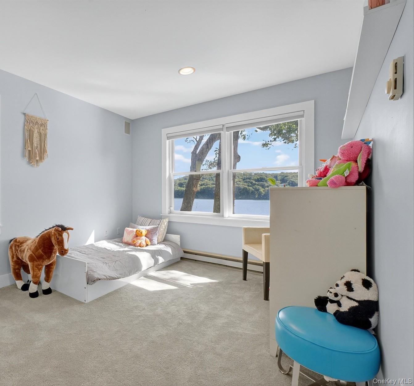 60 LAKEVIEW DR, Holmes, NY 12531