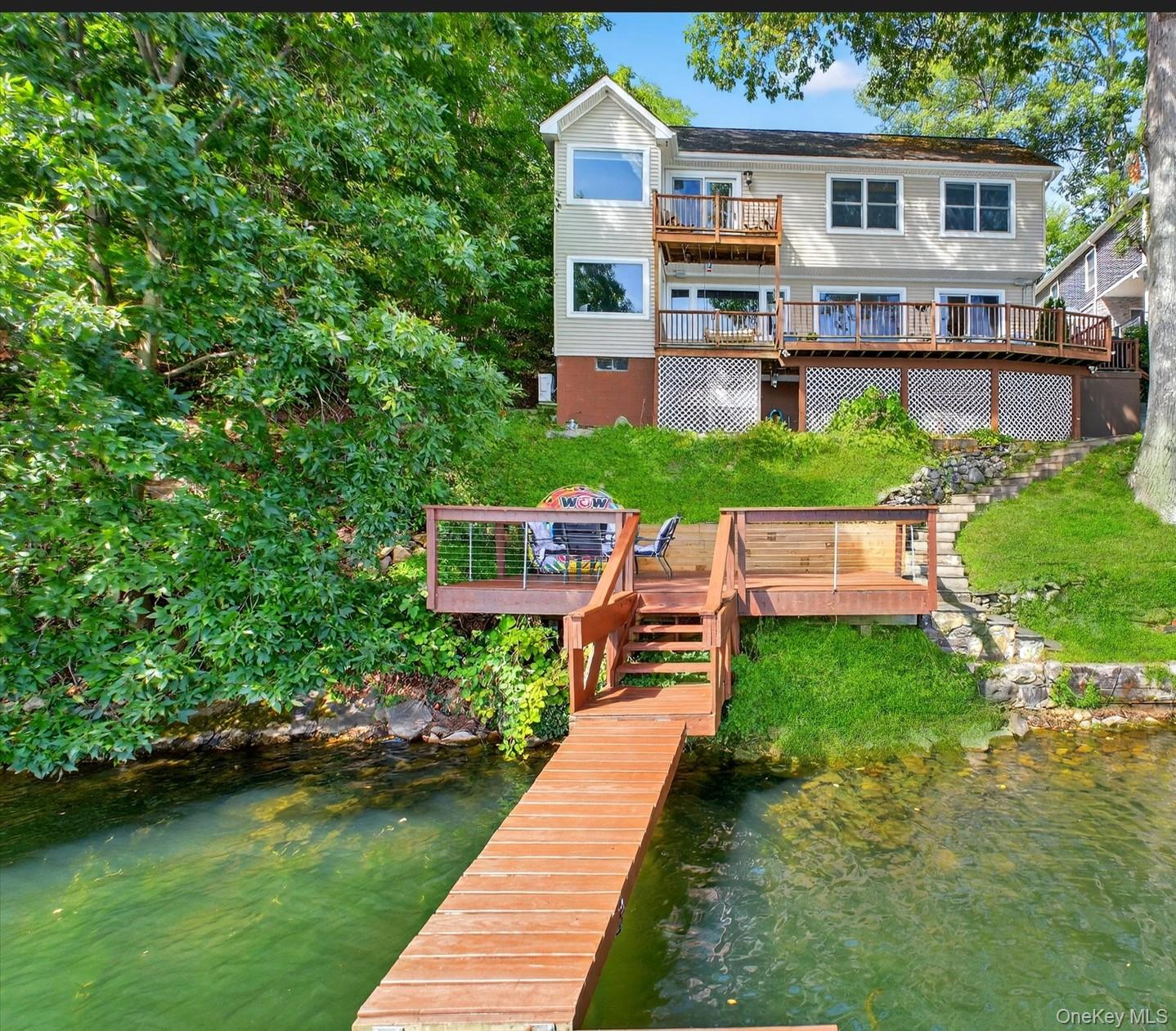 60 LAKEVIEW DR, Holmes, NY 12531