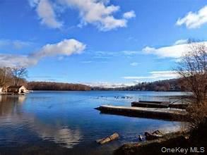 72 Lakeside Road, Mahopac, NY 10541