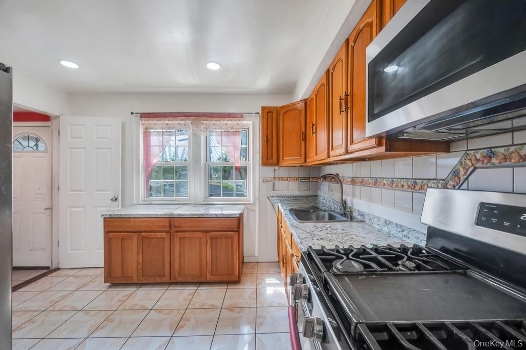 10310 106 Street, Ozone Park, NY 11417