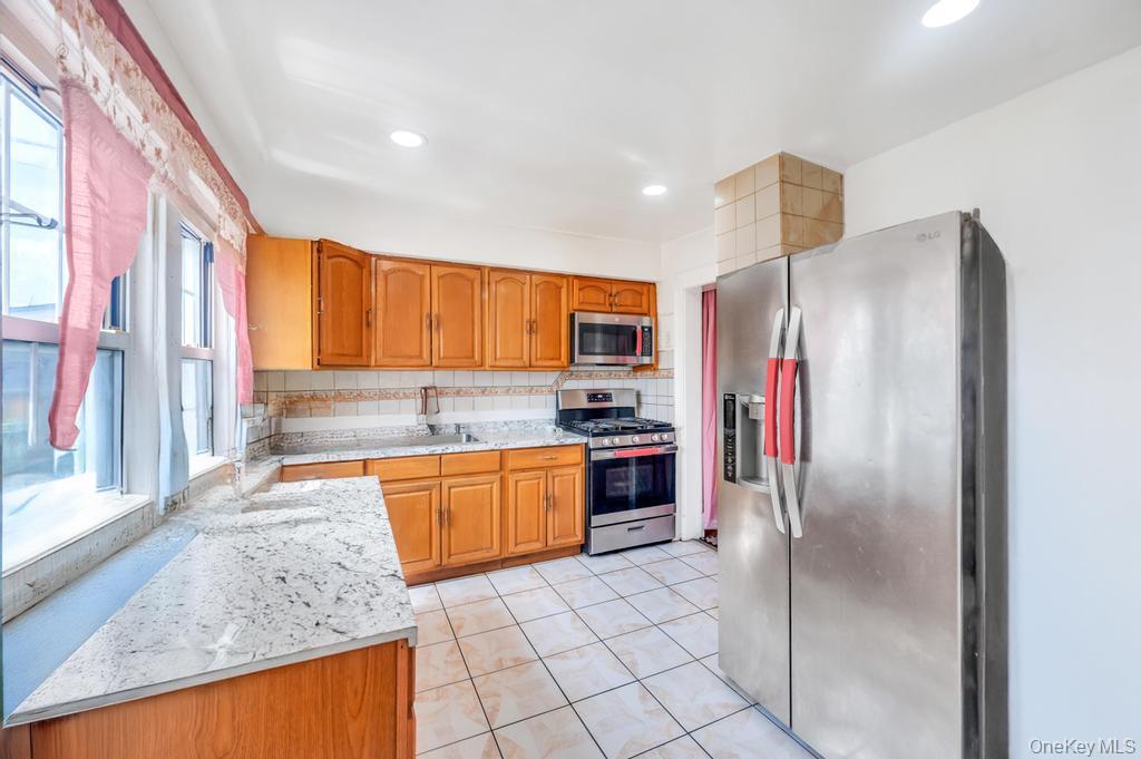 10310 106 Street, Ozone Park, NY 11417