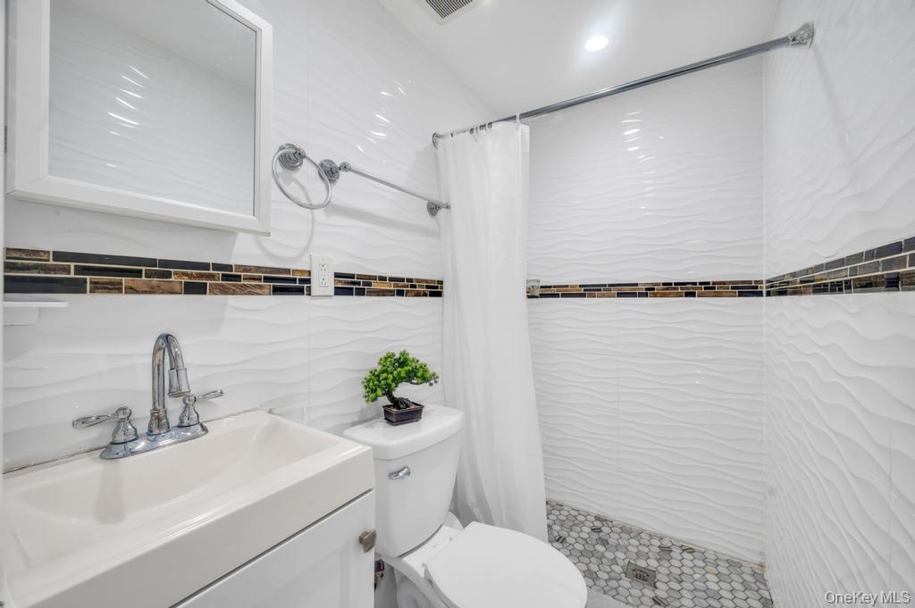 10310 106 Street, Ozone Park, NY 11417