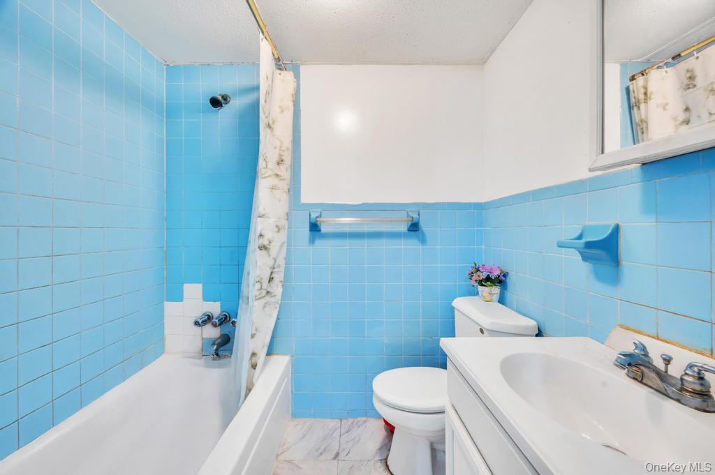 10310 106 Street, Ozone Park, NY 11417