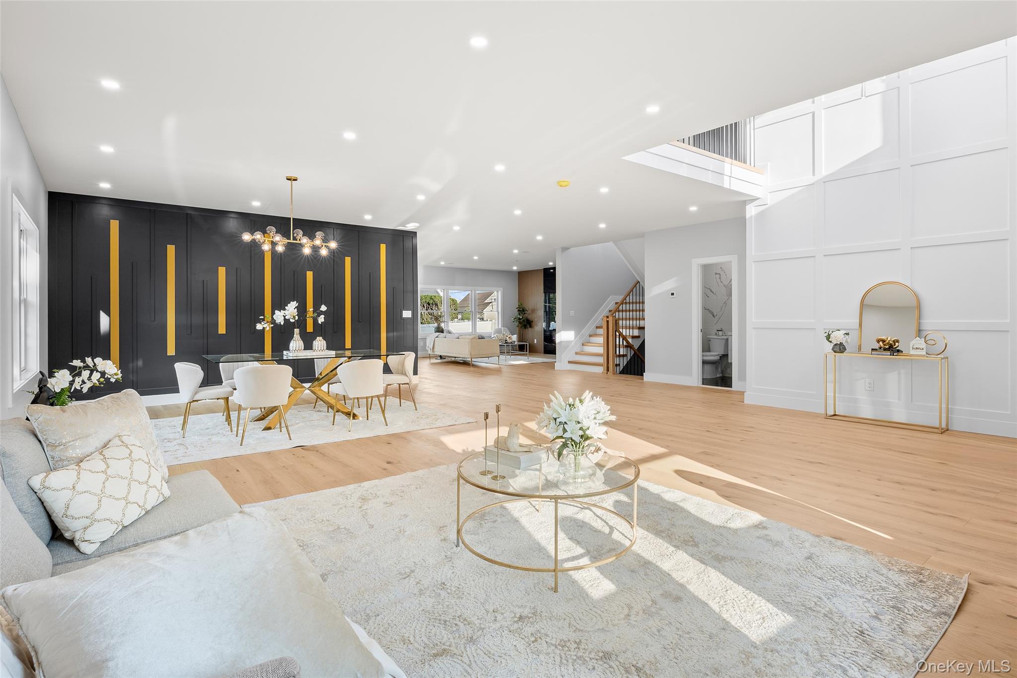 19 Mead Lane, Westbury, NY 11590