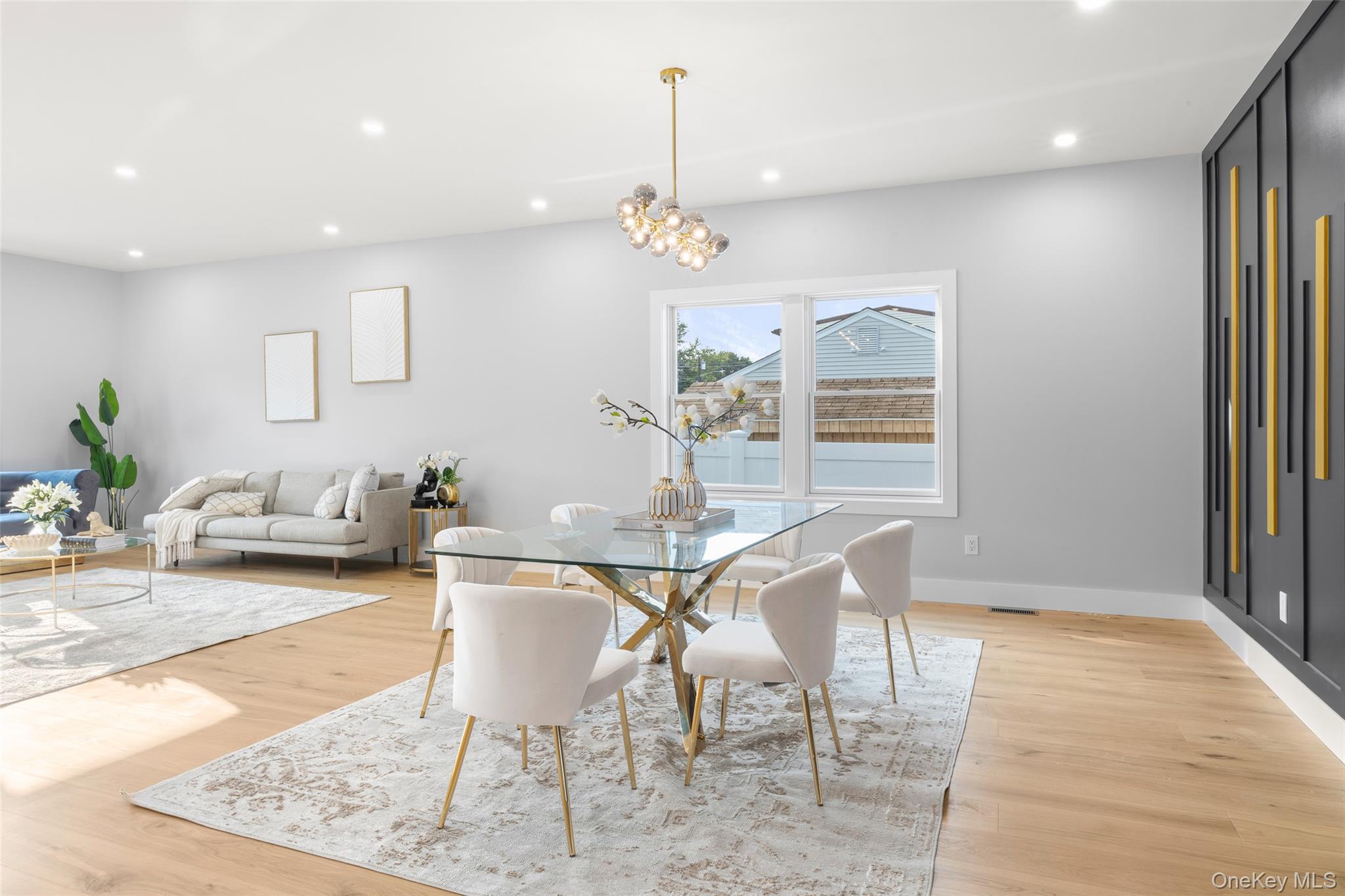 19 Mead Lane, Westbury, NY 11590