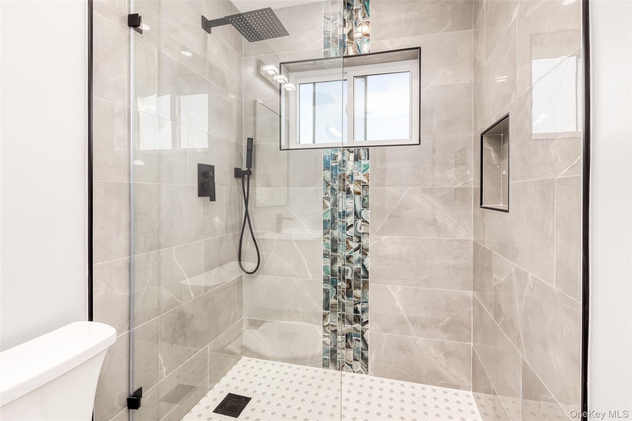 19 Mead Lane, Westbury, NY 11590